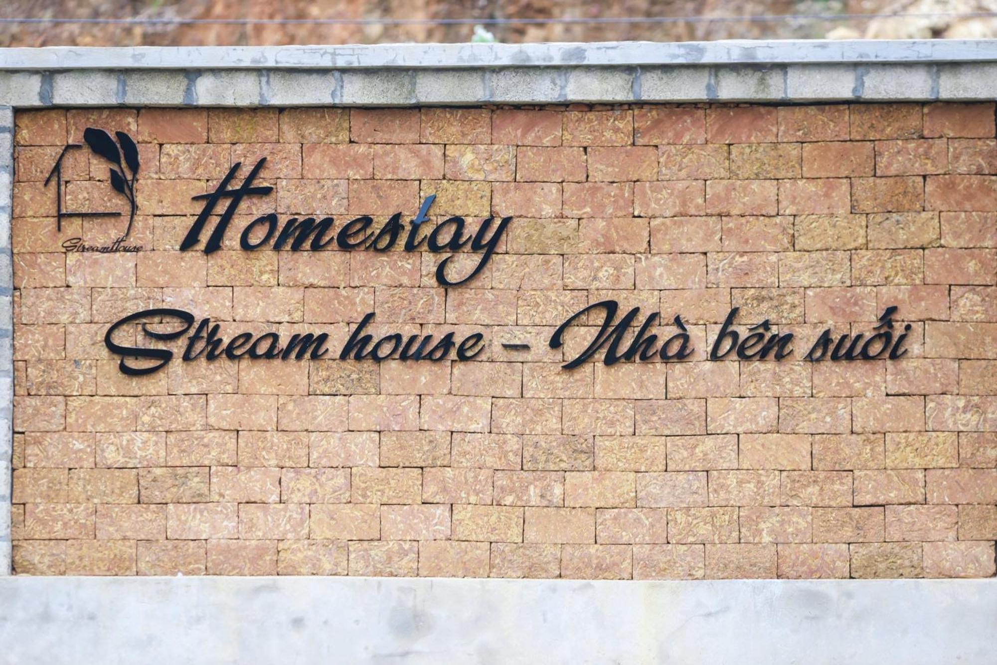 Nha Ben Suoi - Venuestay *