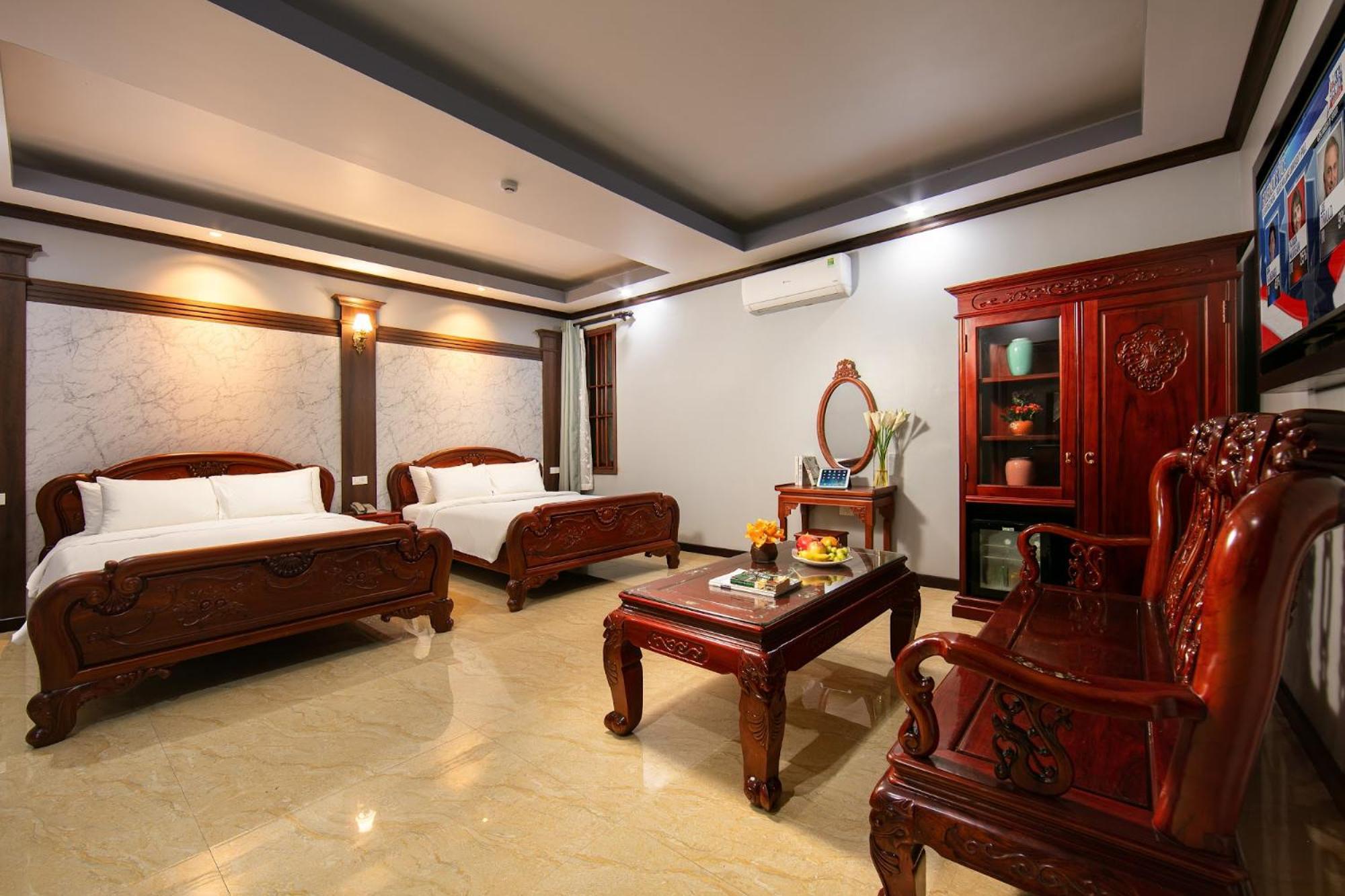Nam Hotel 3*