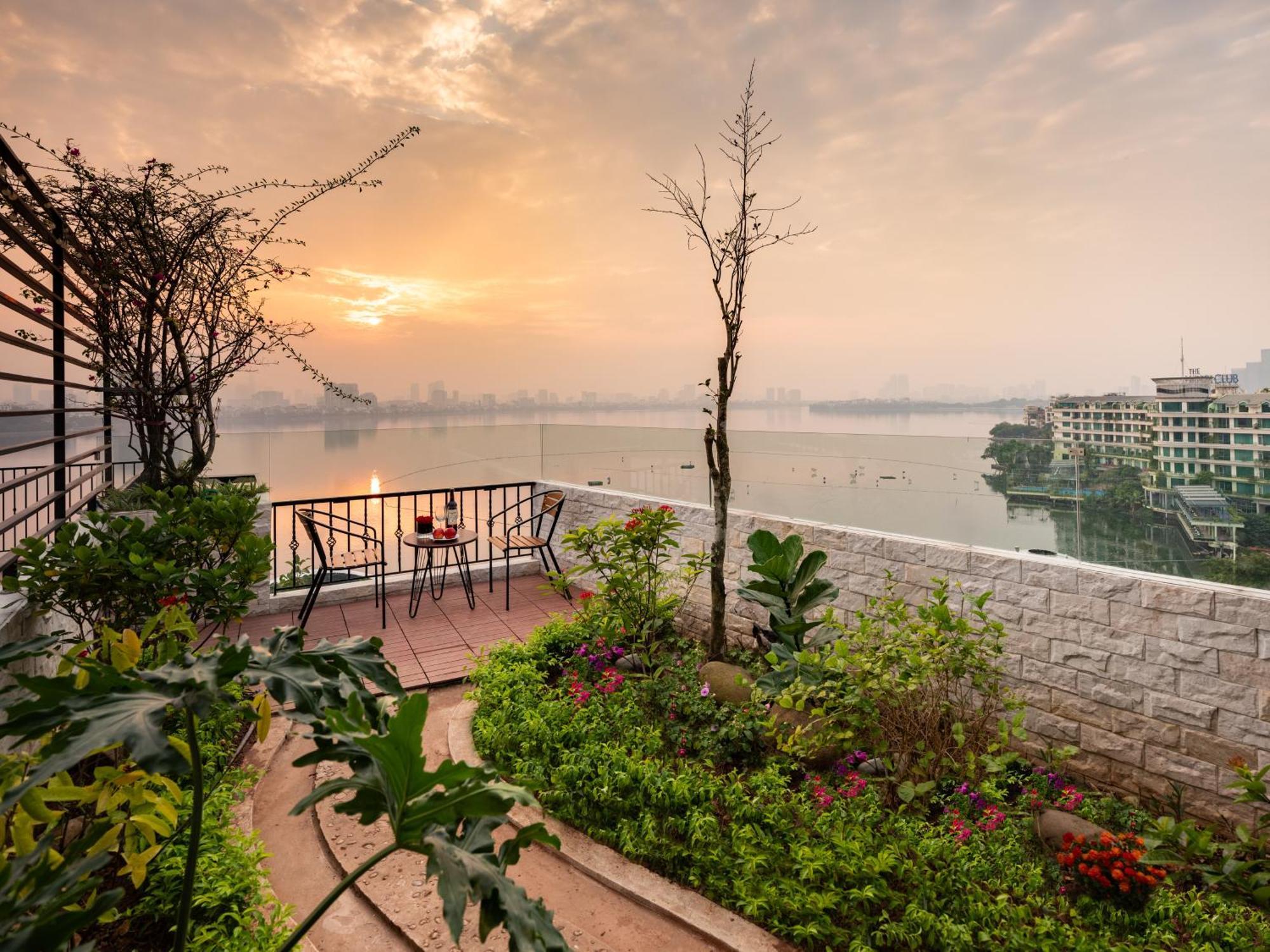 Apartment Moonlight Tay Ho Hanoi