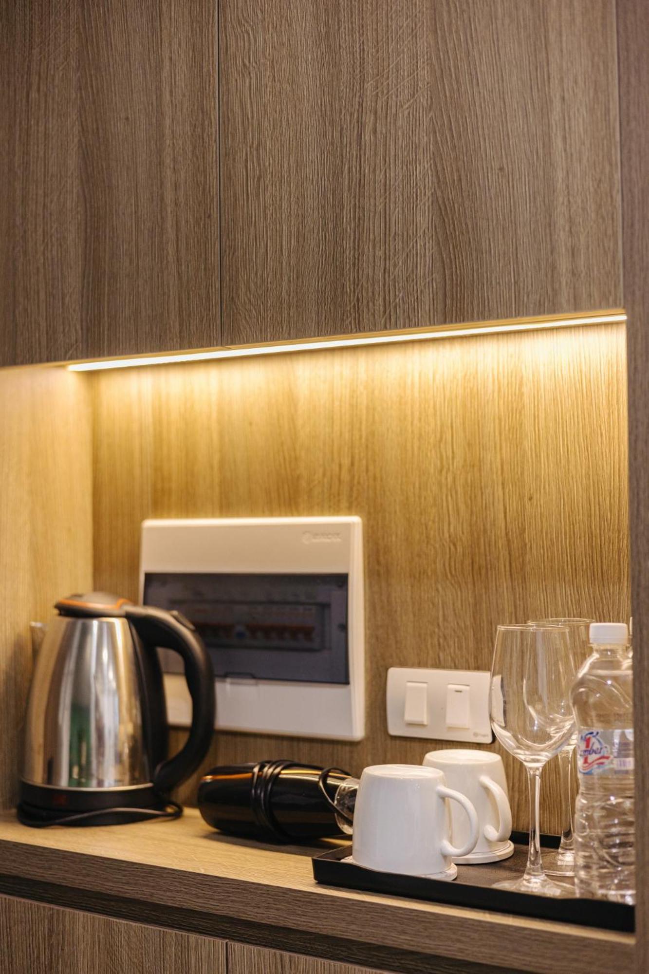 Westlake Emerald Hotel 3*