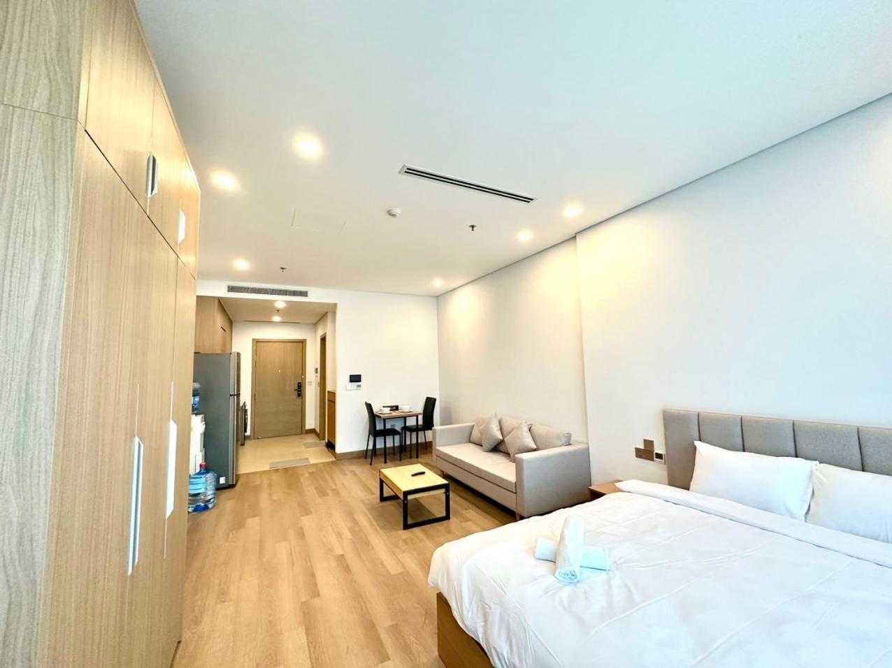 Apartment Lancaster Luminaire - 1152 Lang Street Hanoi