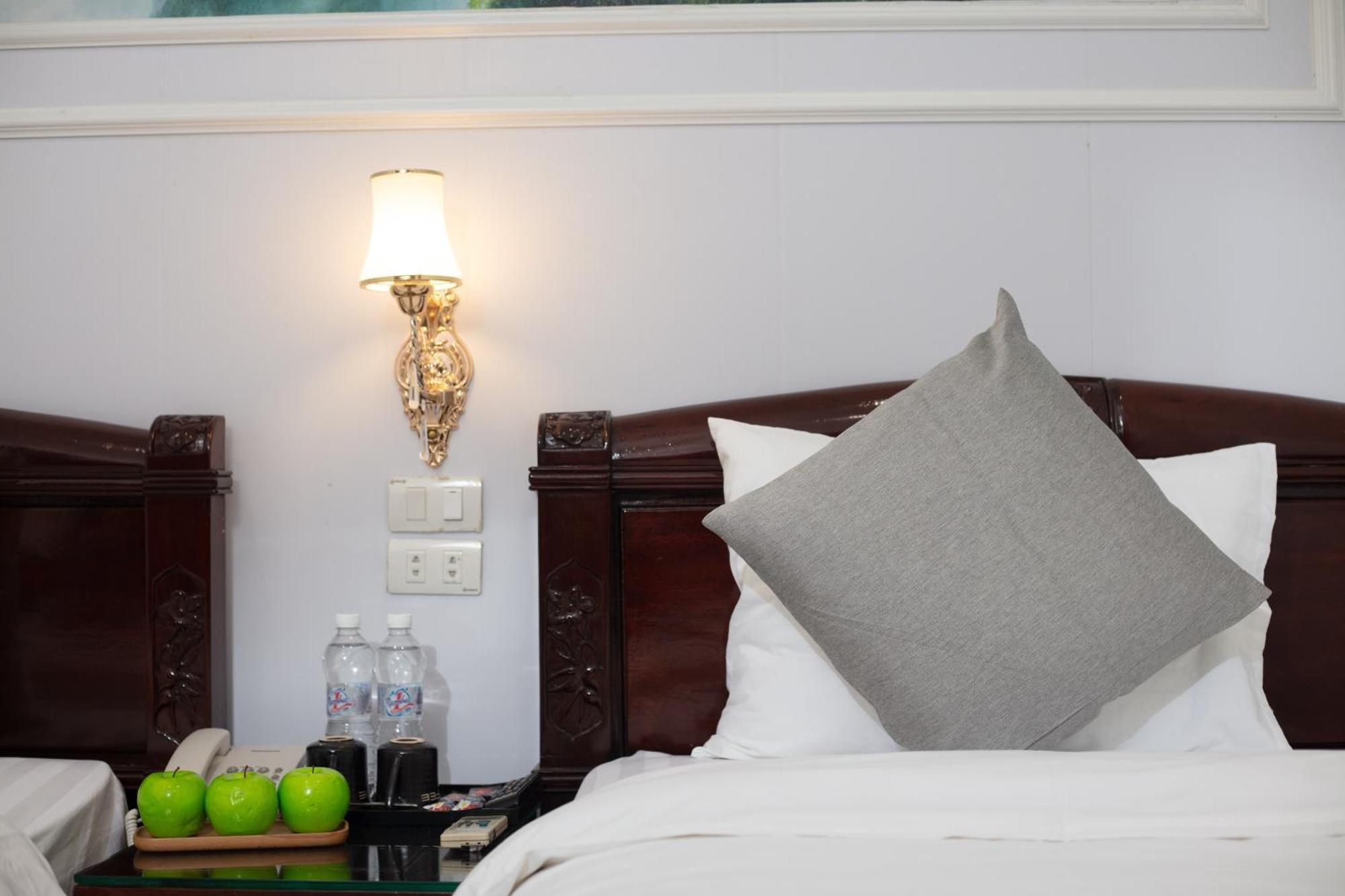 La Lisa Hotel Hanoi