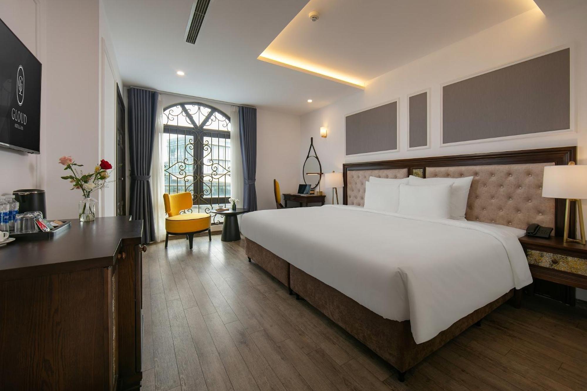 Hotel Gloud 4*