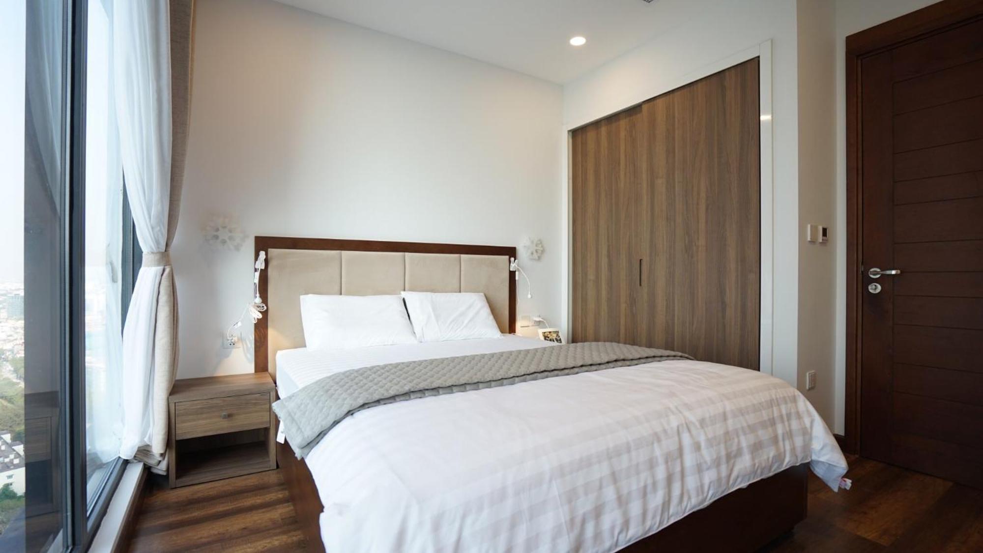 Qmp - Vinhomes Metropolis *