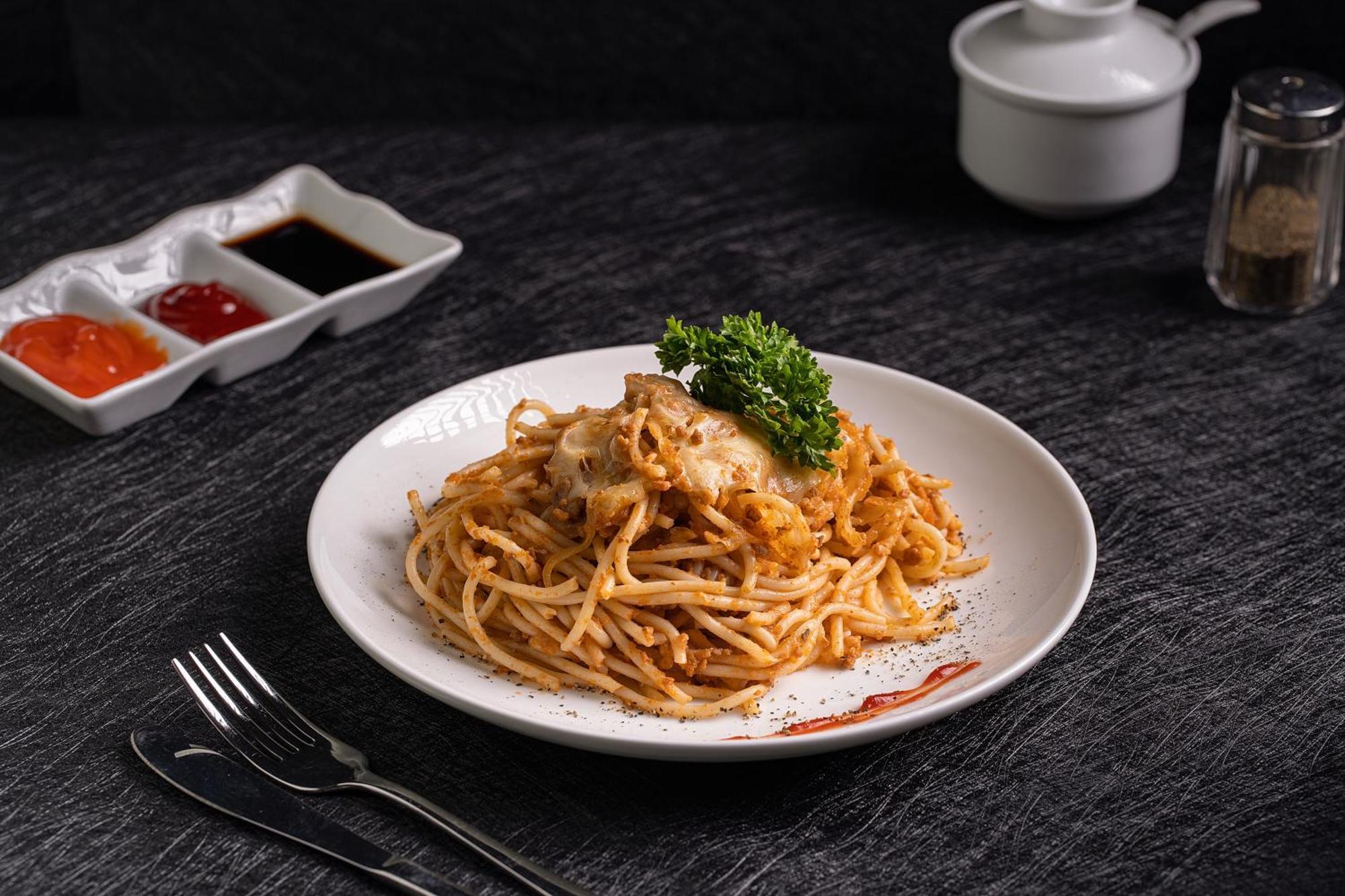 Queen Cafe & Pub Hotel Hanoi