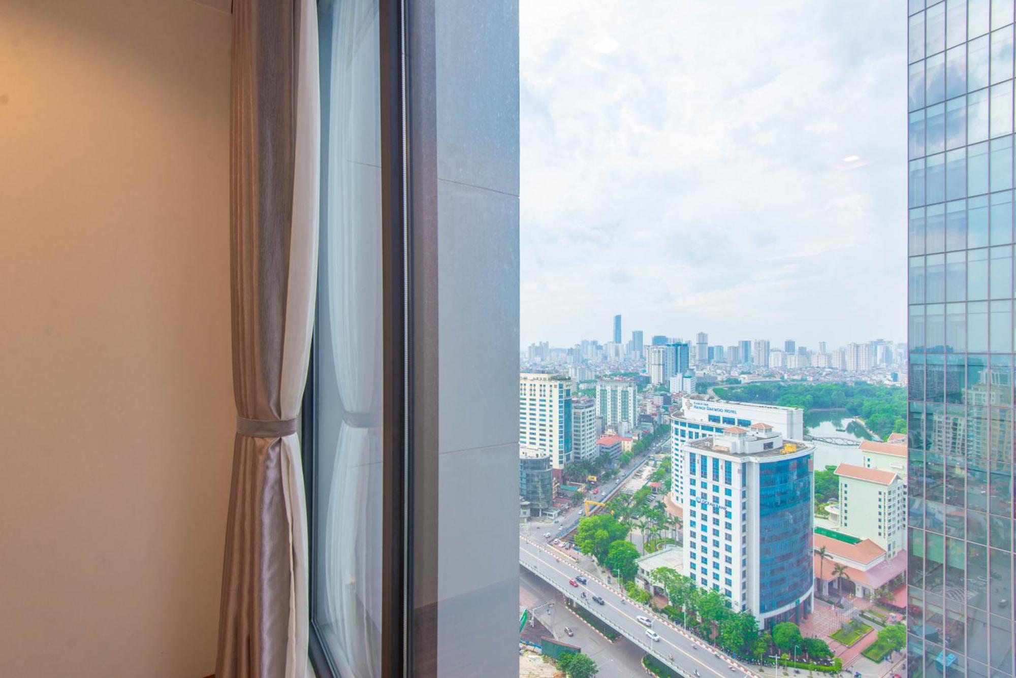 Aparthotel Royal Serviced Vinhomes Metropolis