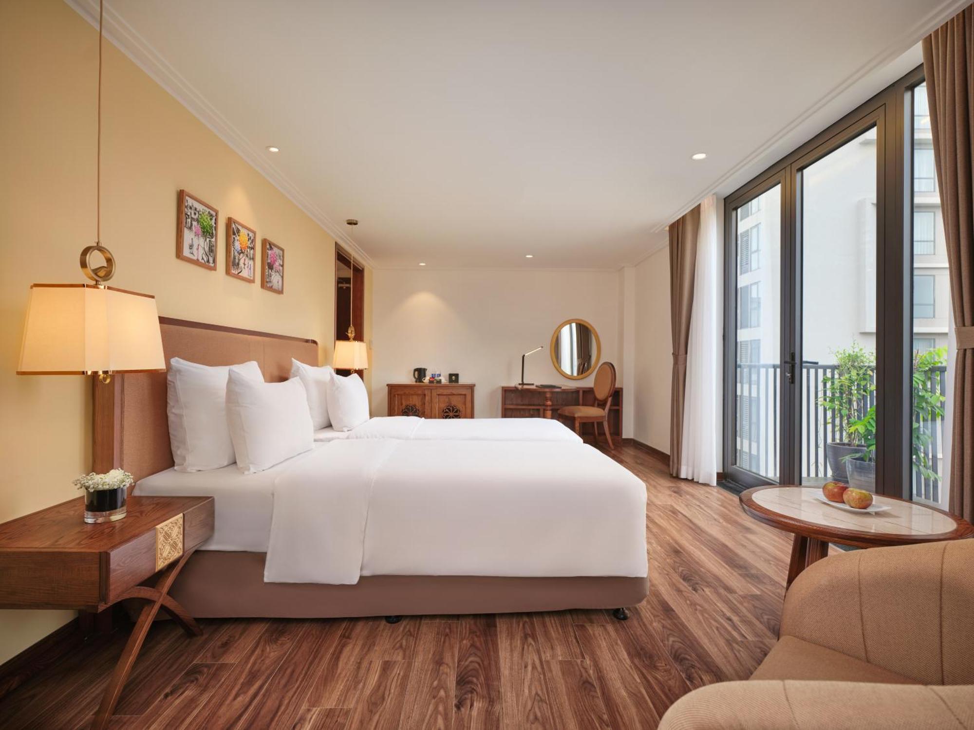 Nesta & Hotel Hanoi