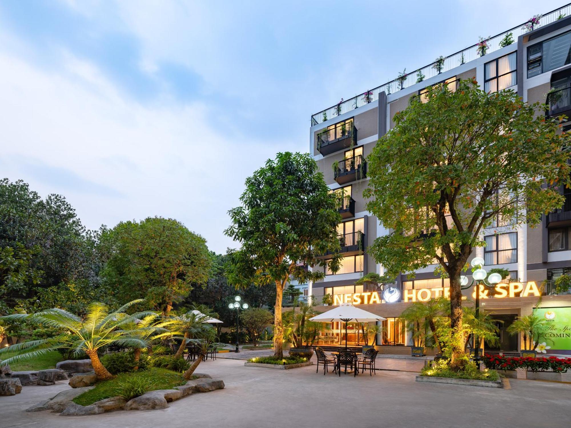 Hotel Nesta & 4*