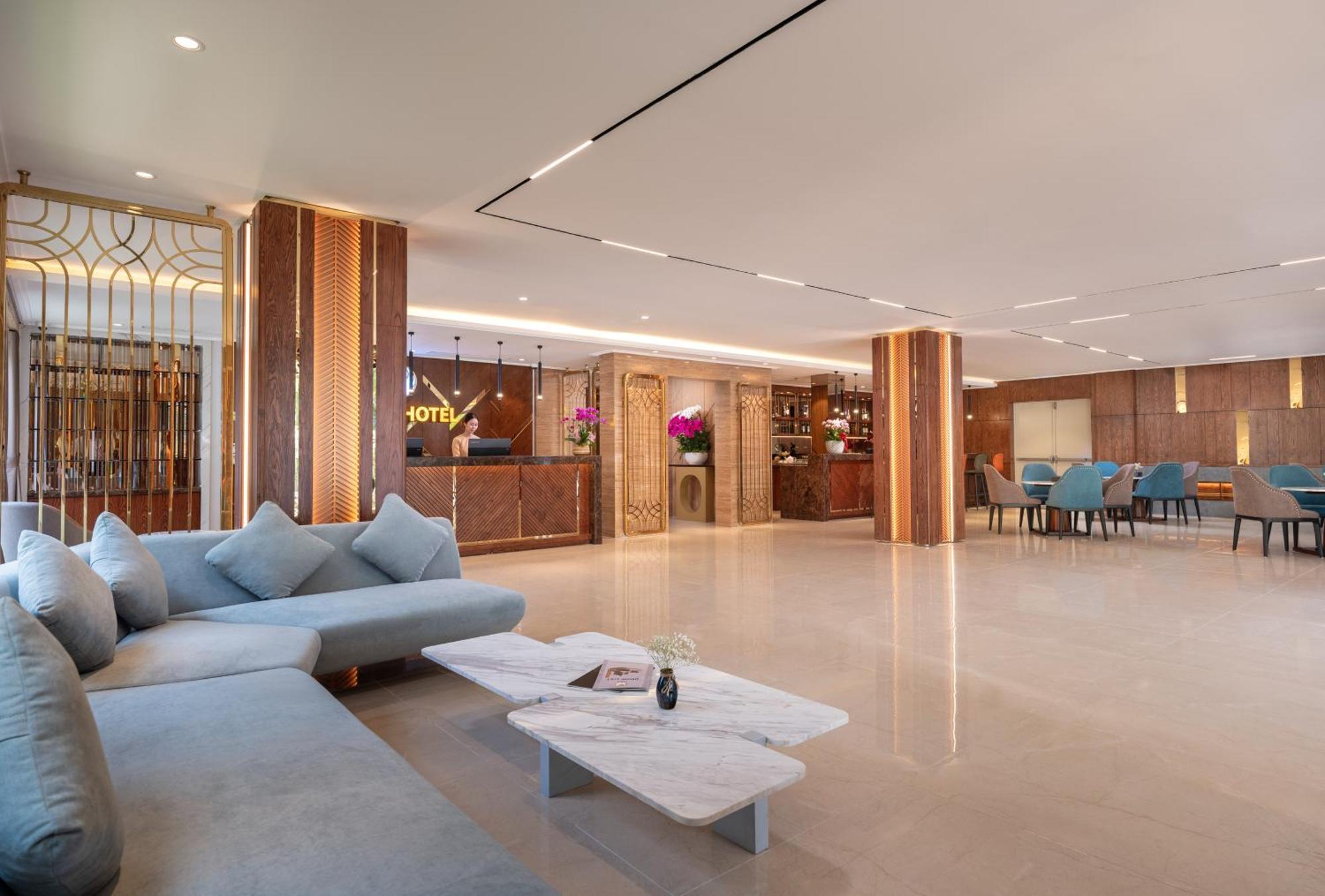 Nesta & Hotel Hanoi
