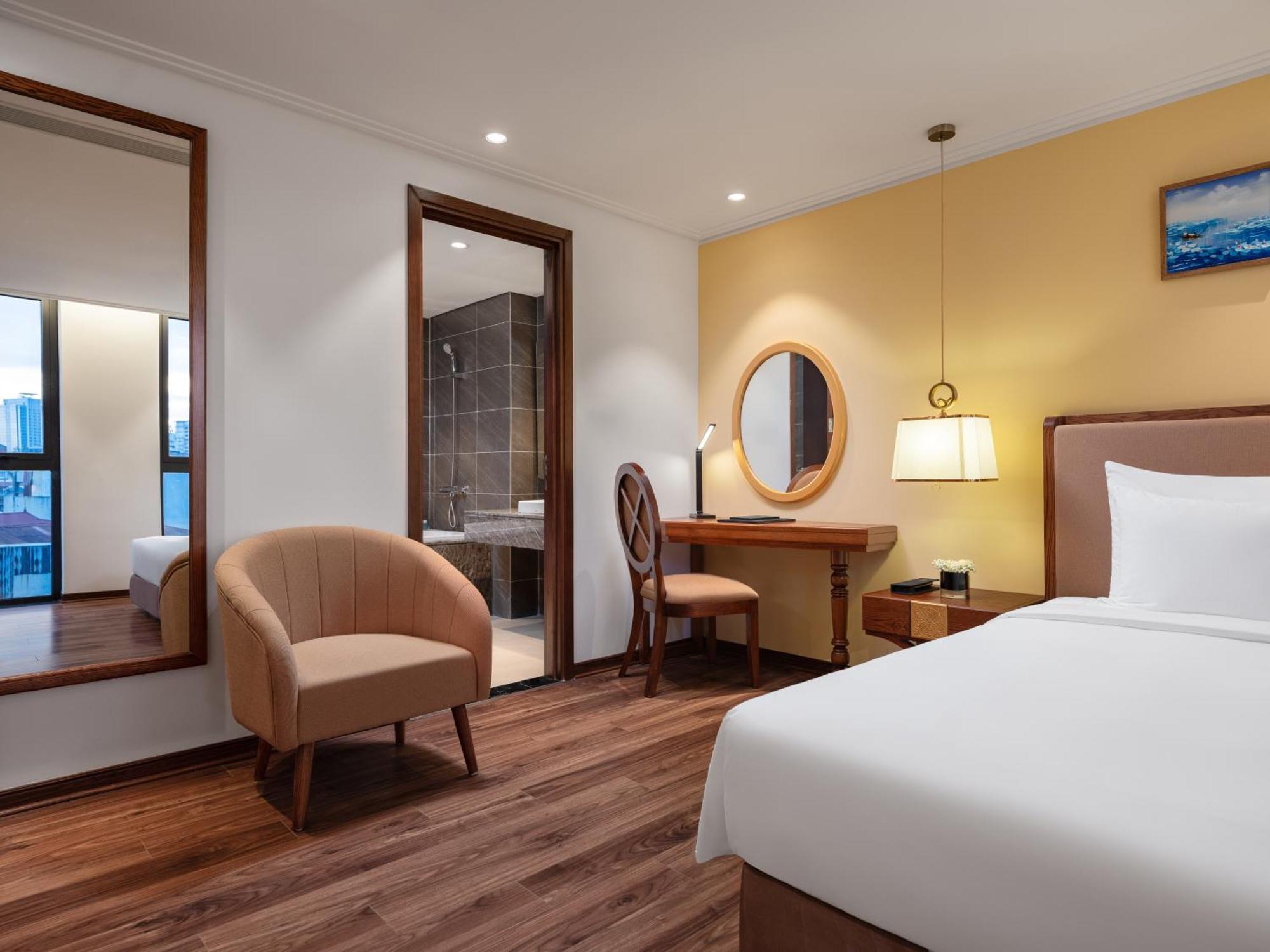 Nesta & Hotel Hanoi