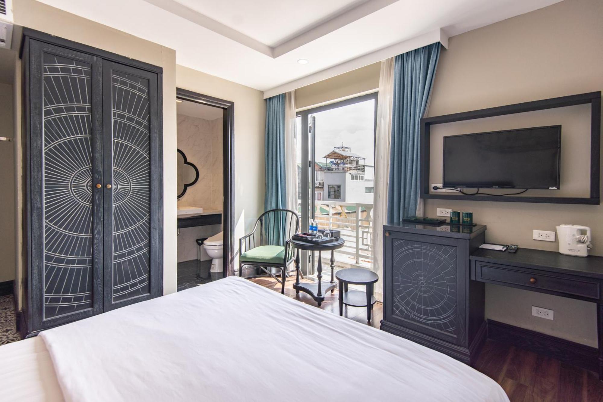 22land & 52 Ngo Huyen Hotel