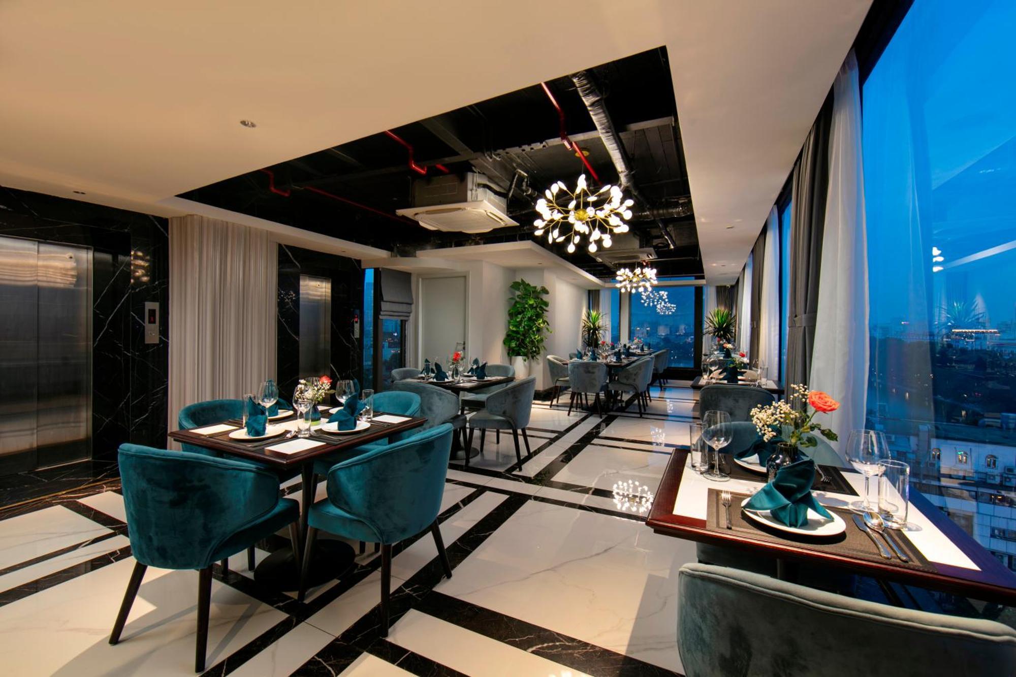 De Lakeside Hotel