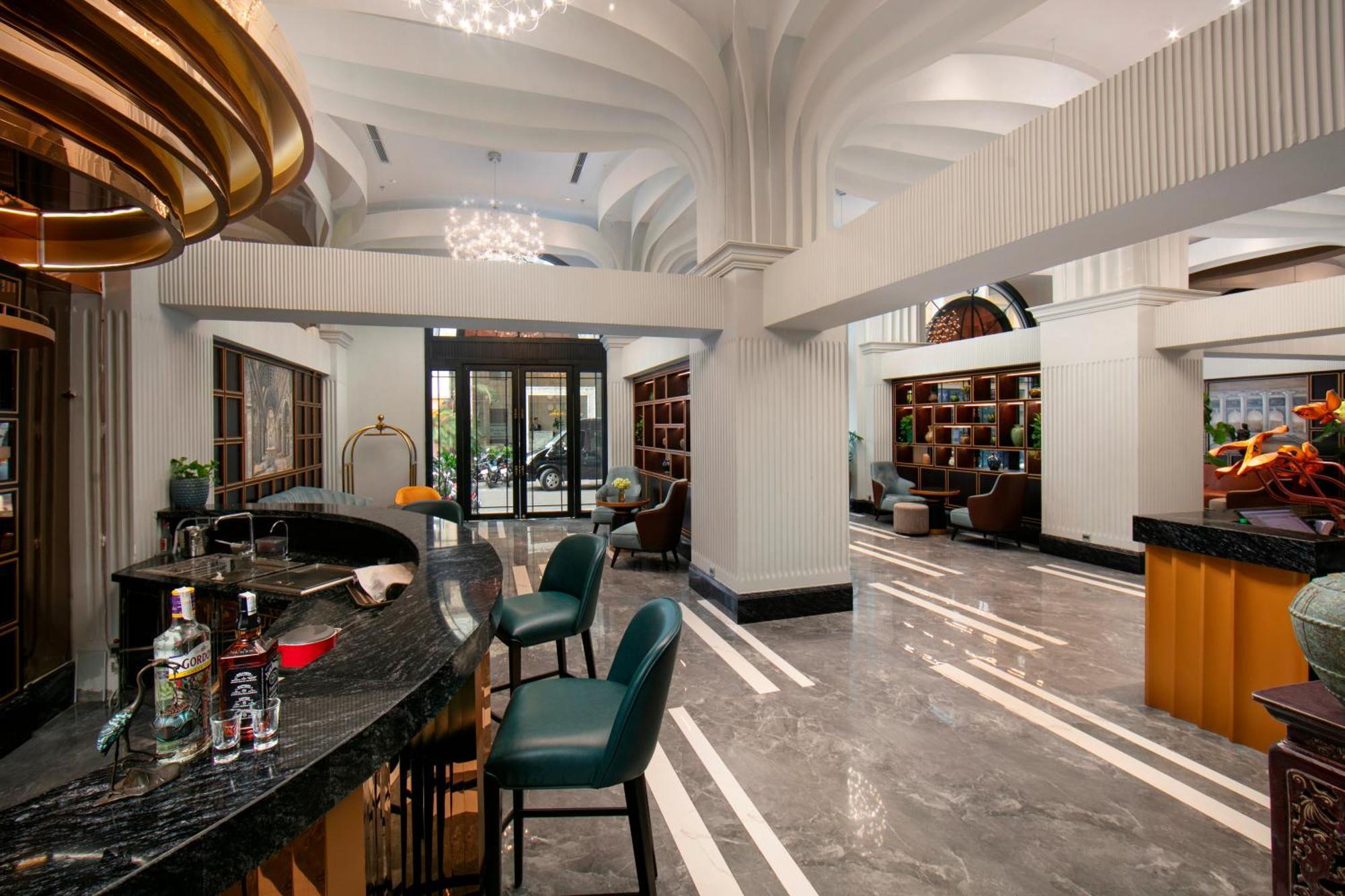 De Lakeside 5* Hanoi