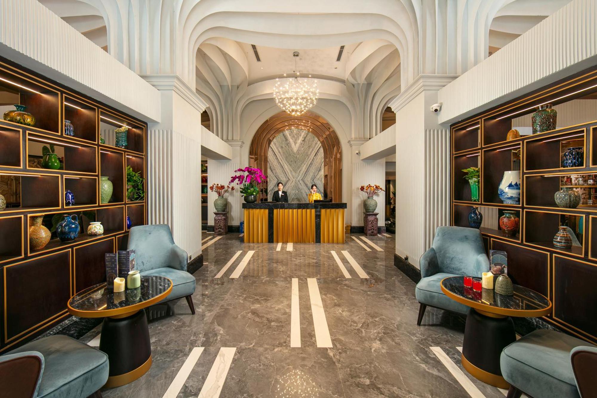 Hotel De Lakeside