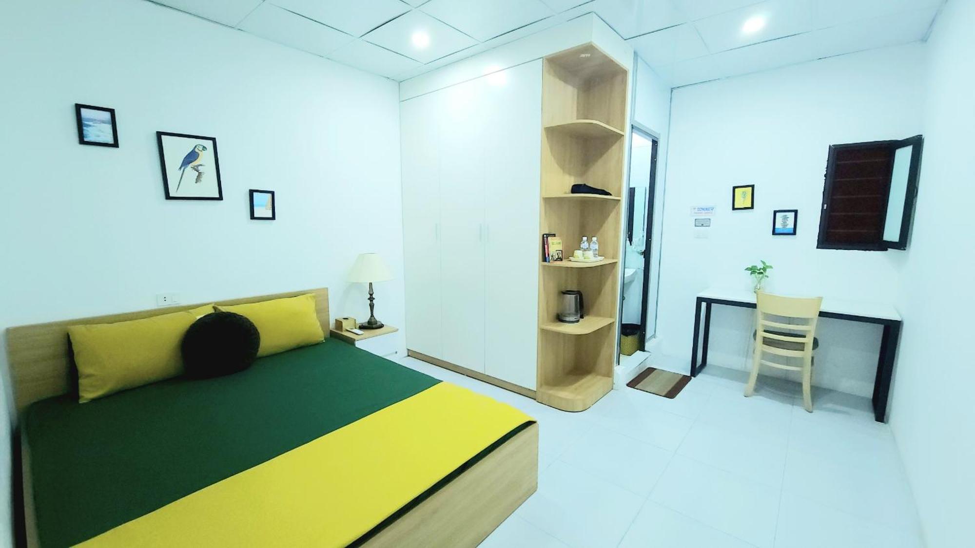 Cozy Long Bien Homestay