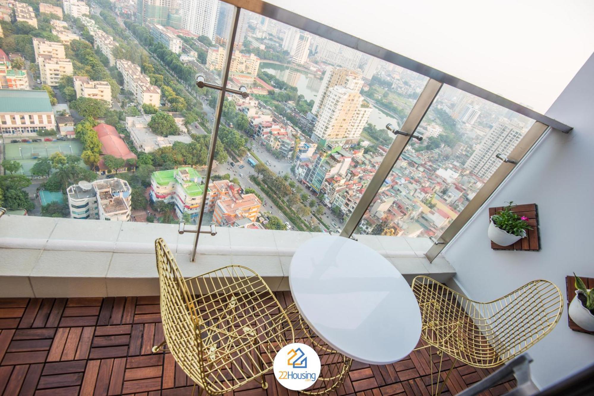 Aparthotel Royal Serviced Vinhomes Metropolis *