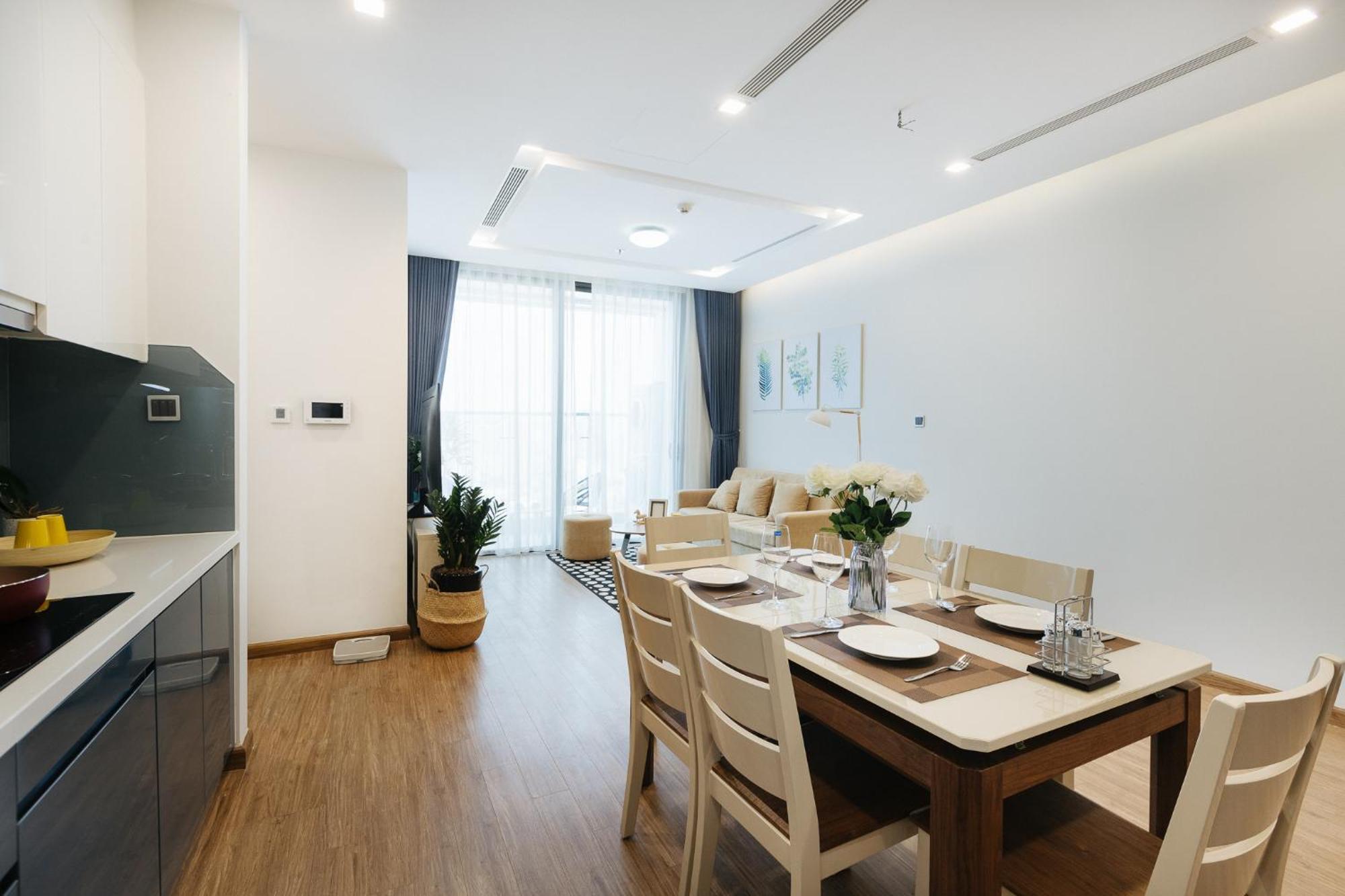 Royal Serviced Vinhomes Metropolis Aparthotel