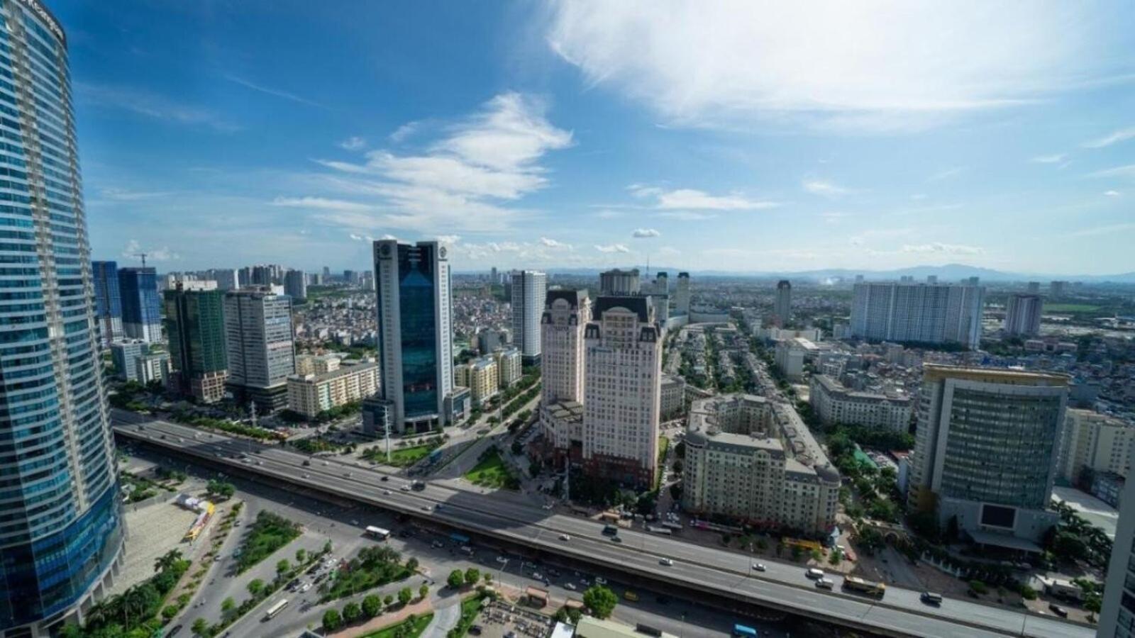 Vincom Plaza Vinhomes Sky Pham Hung My Dinh * Hanoi