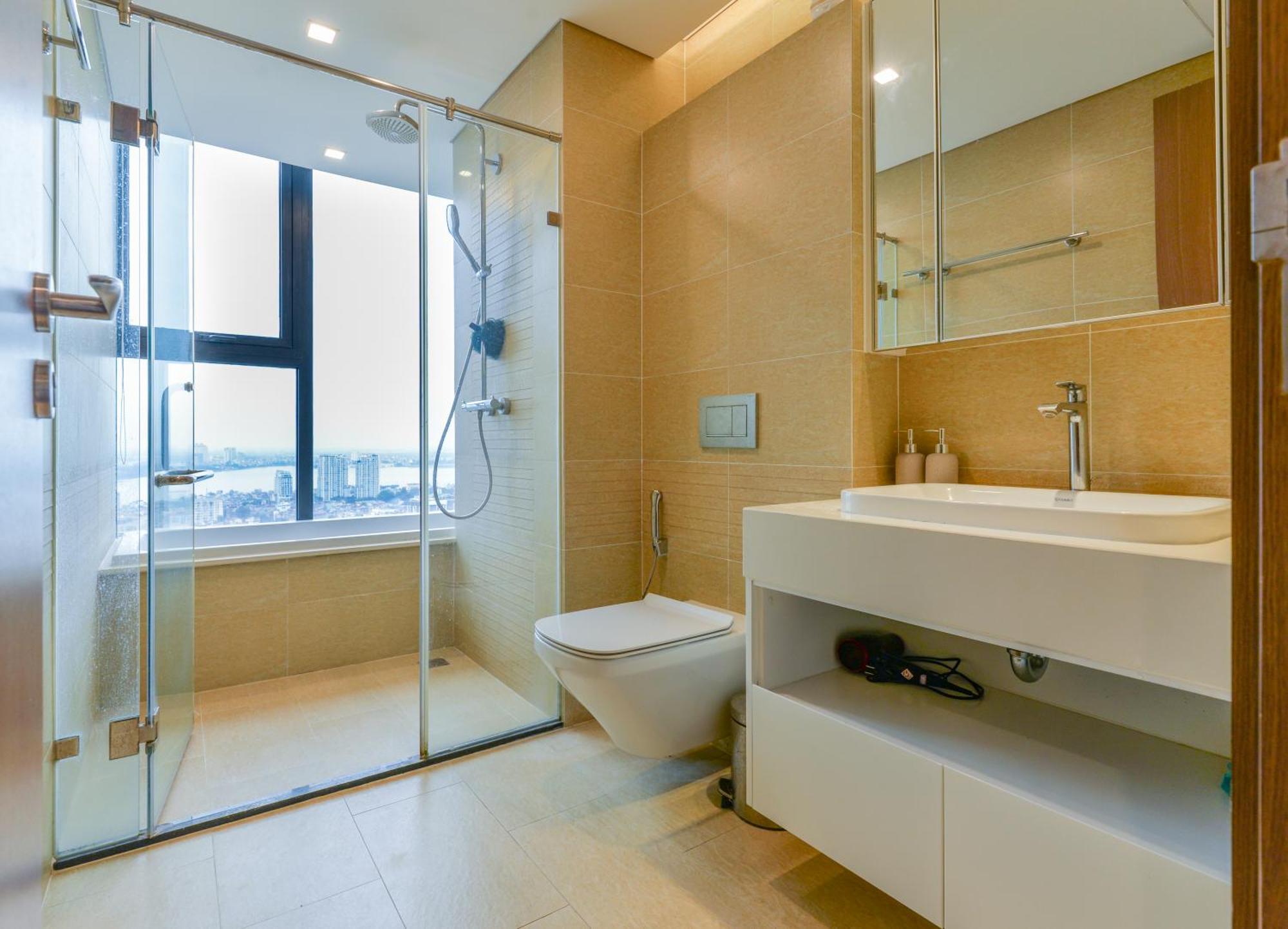 Luxury Serviced Vinhomes Metropolis Premium * Hà Nội