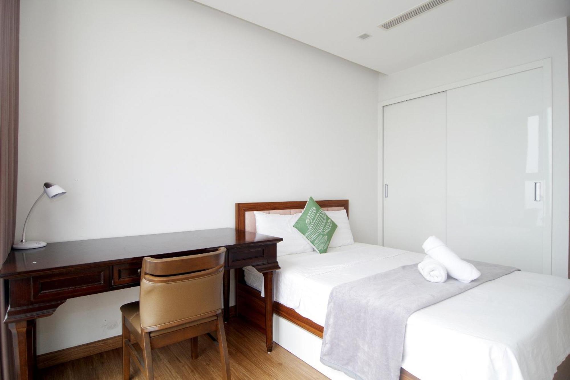 Qmp - Vinhomes Metropolis *