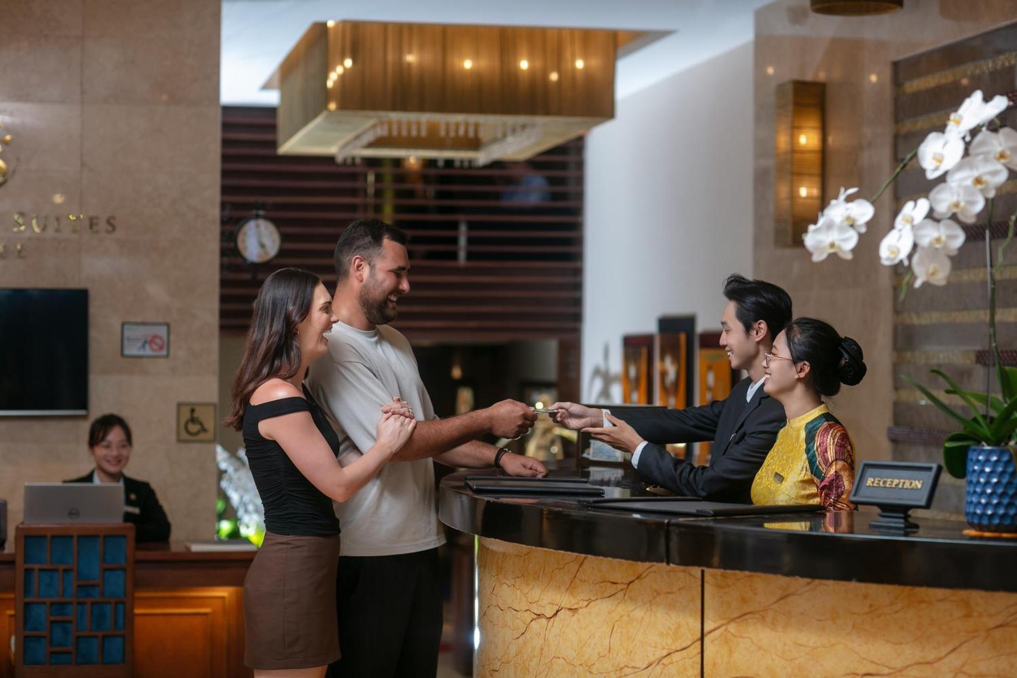 Oriental & 4* Hanoi