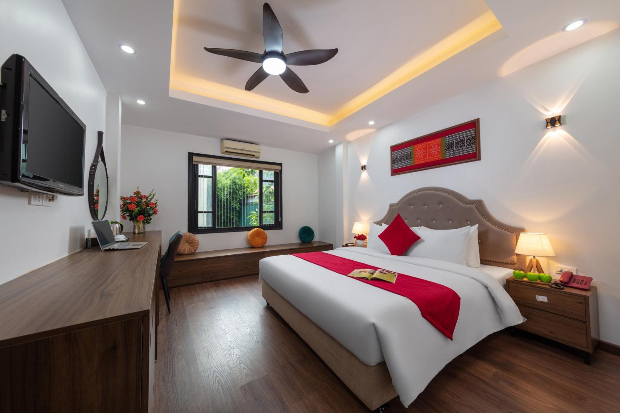 Liliane And Travel Hotel