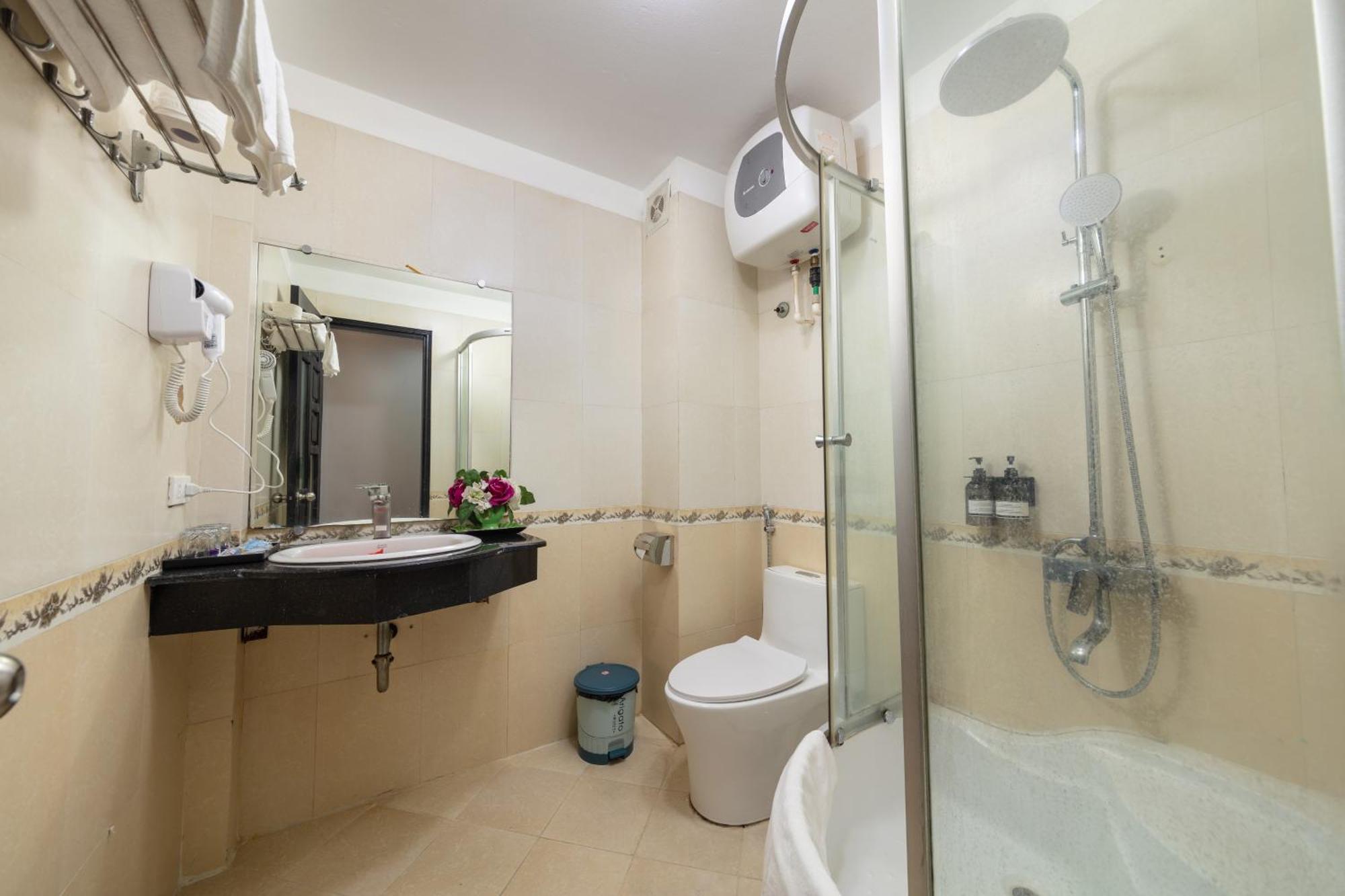Liliane And Travel 3*