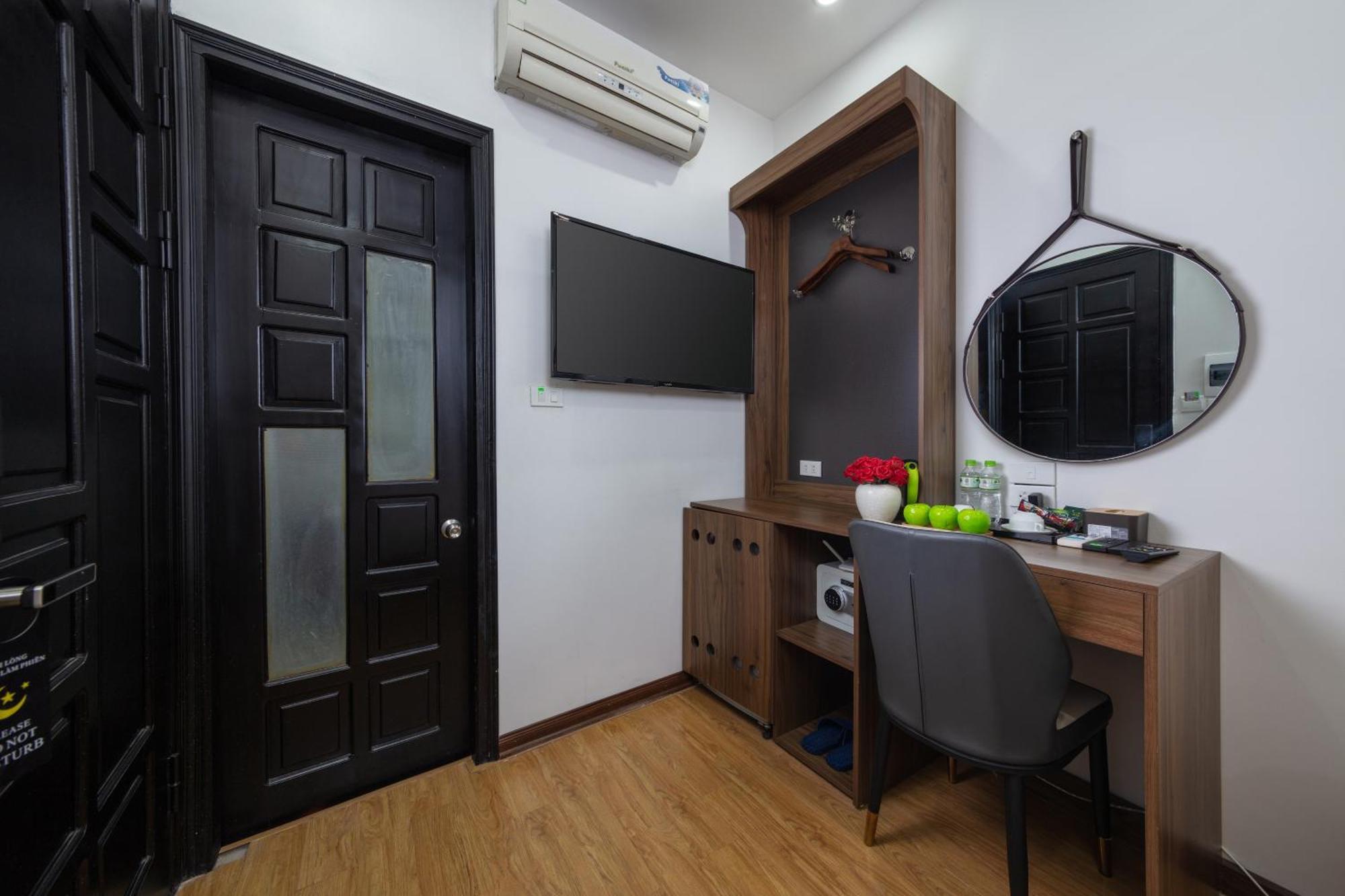 Hotel Liliane And Travel