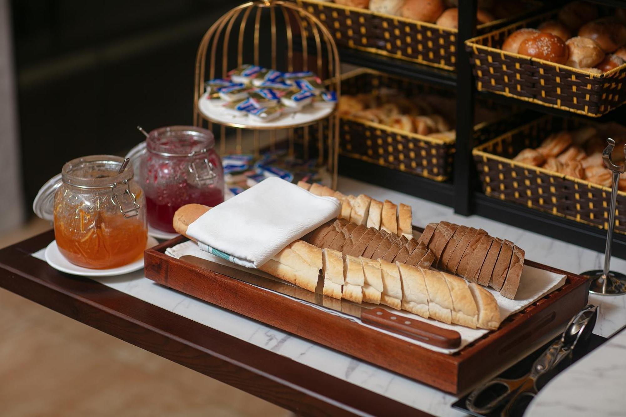 Hotel Gloud Hanoi