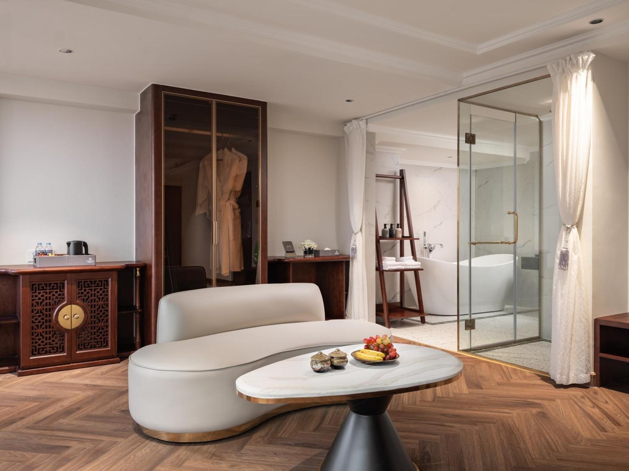 Khách sạn L'signature & Hà Nội