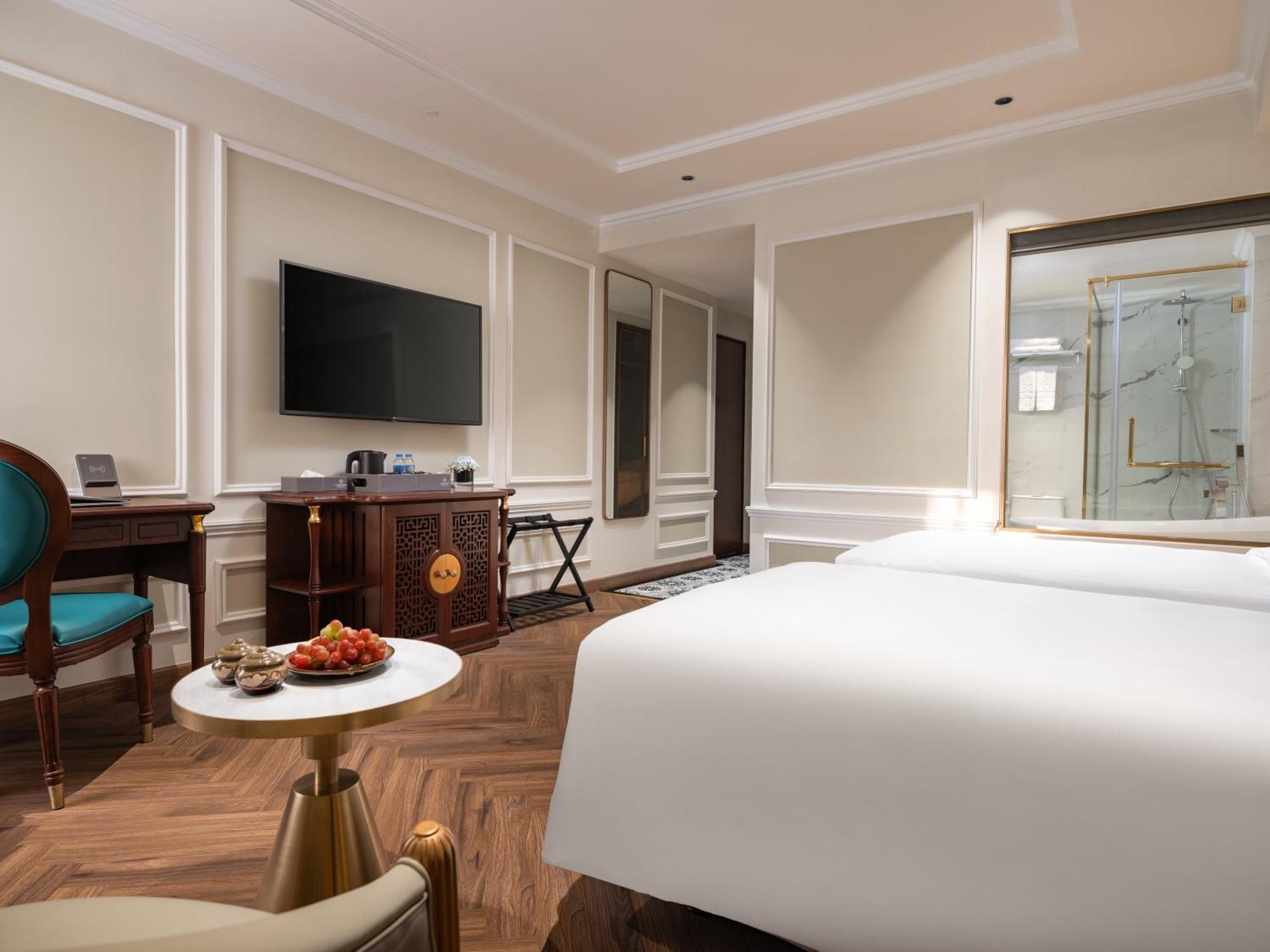 L'signature & Khách sạn Hà Nội