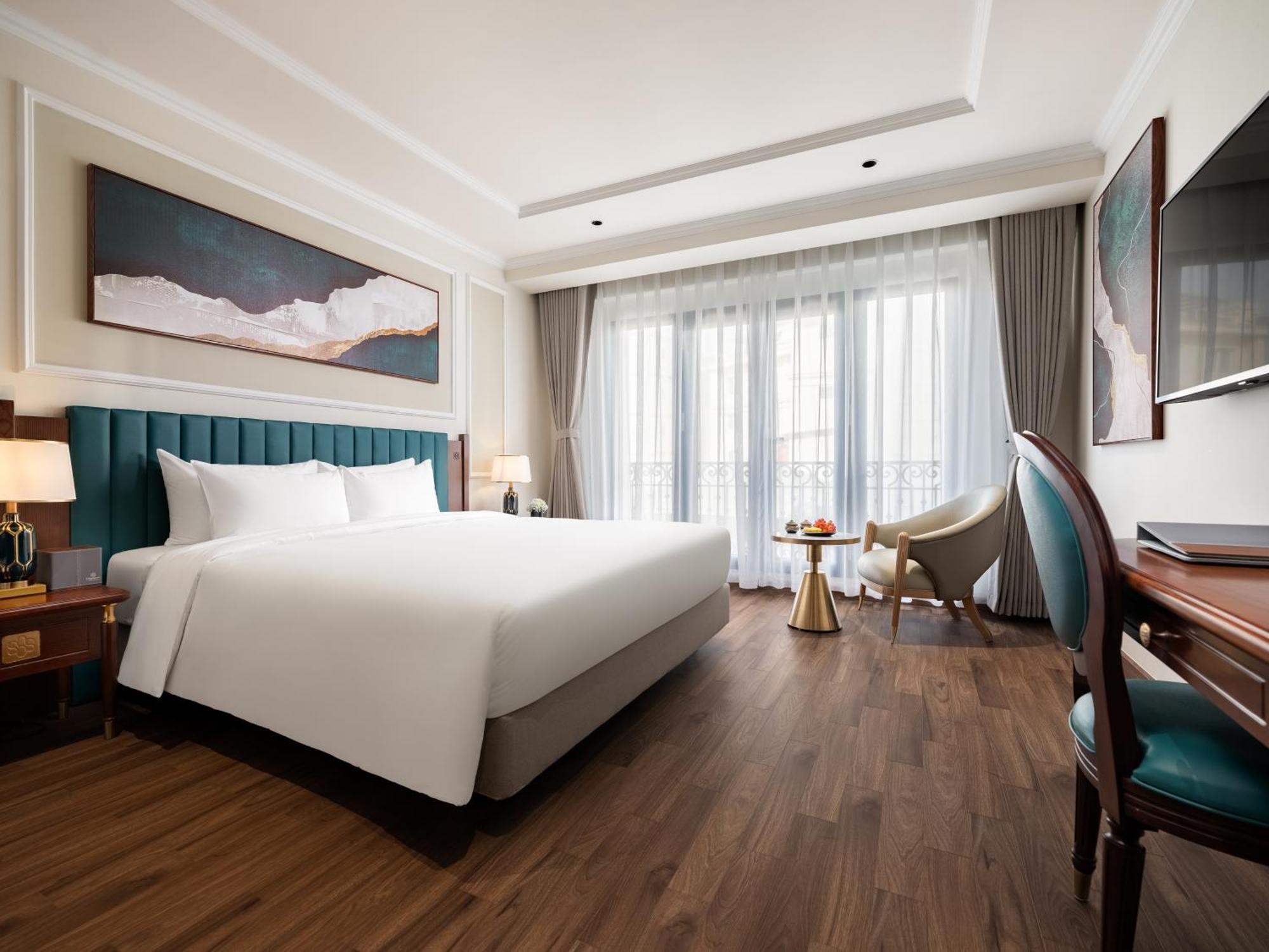 L'signature & Khách sạn 4*