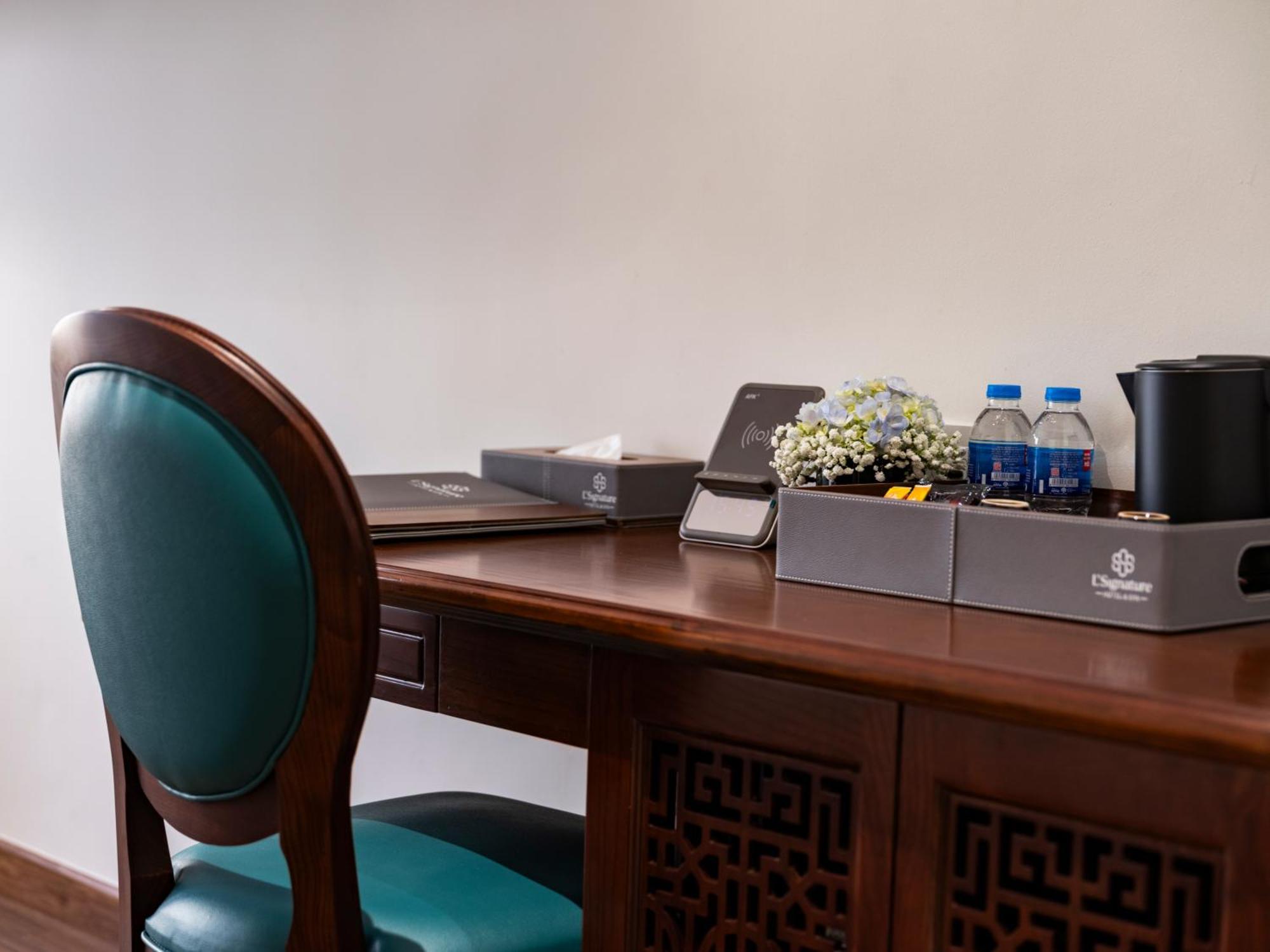 L'signature & Khách sạn 4*