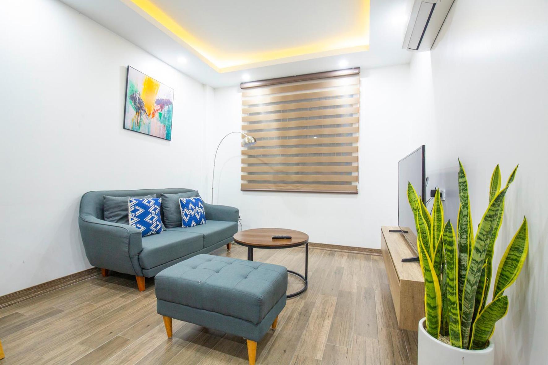 The Valley - Westlake Apartment