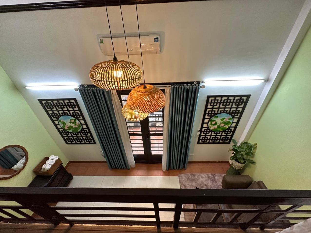 Warm Hanoi, Near Hoankiem Lake, 2brs, Old Quarter Apartment