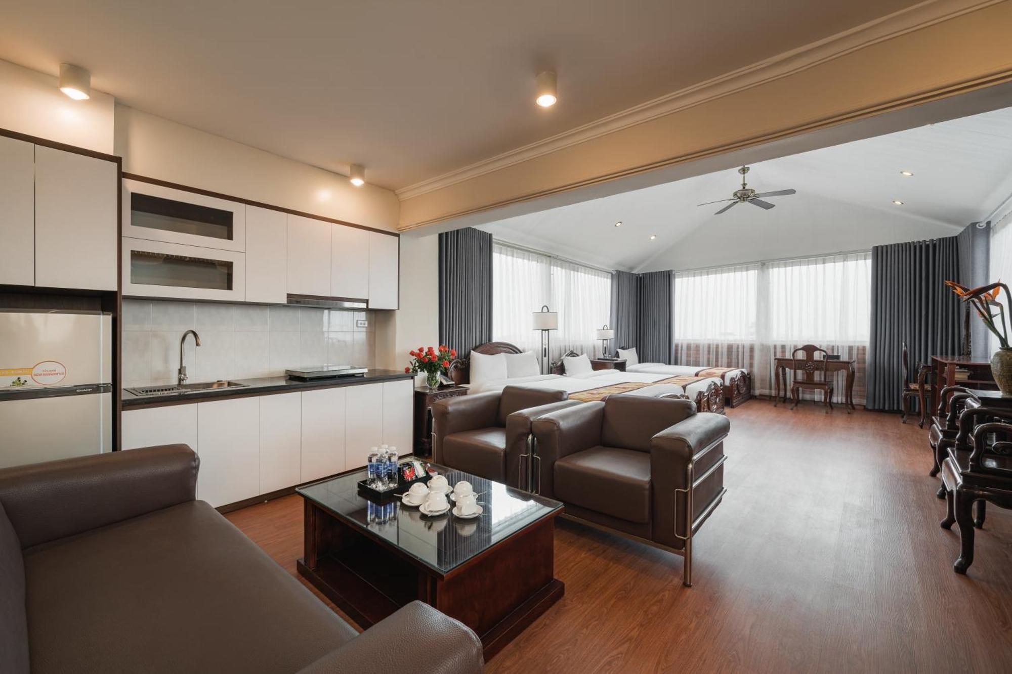 Hotel Little Town Hanoi