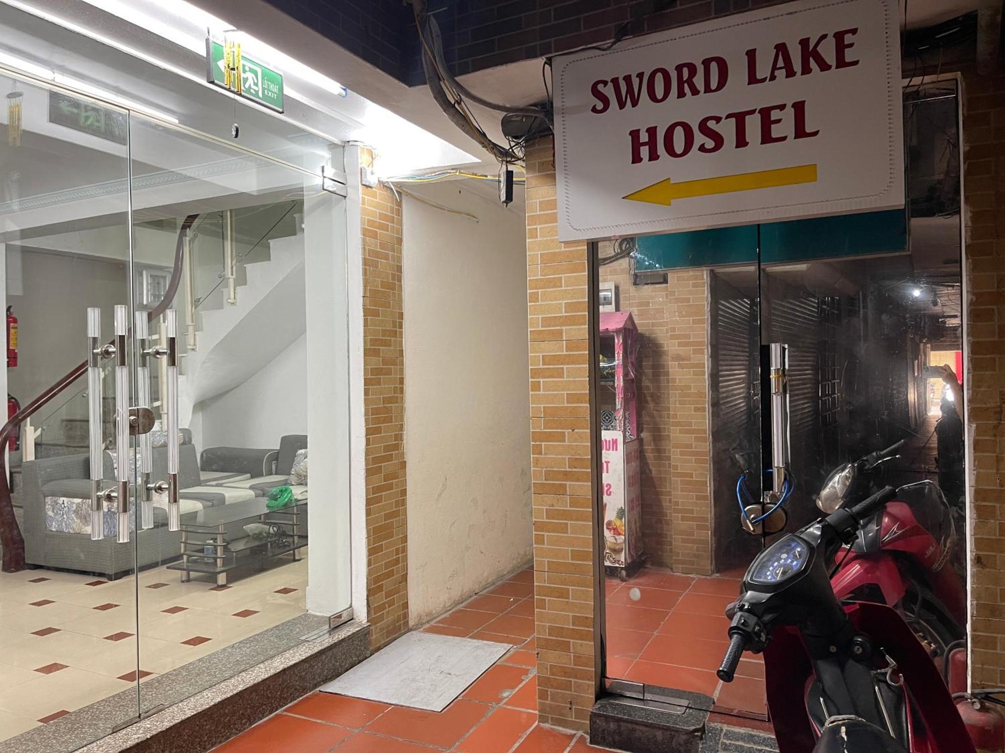 Sword Hanoi