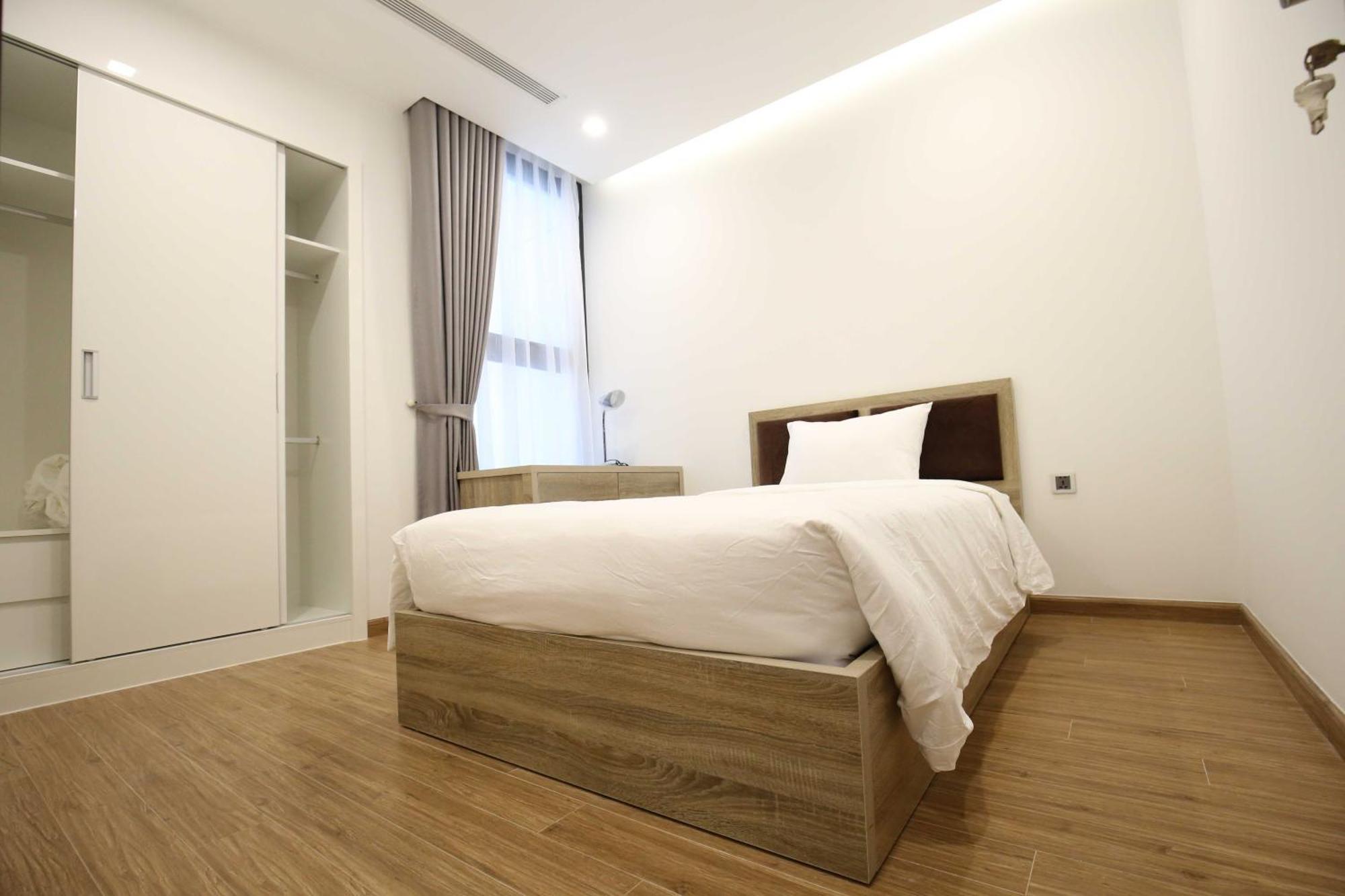 Investland- Vinhomes Metropolis One, Two, Three, Four Bedrooms Pangsapuri *
