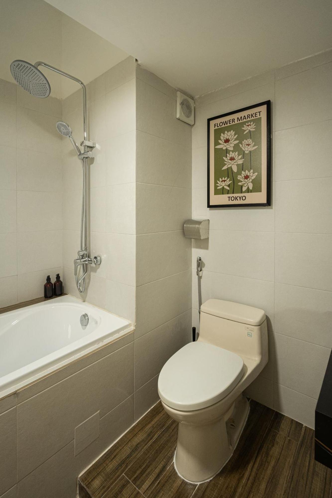Spacious 2br W/ 2 Bathrooms & Elevator @ Downtown *