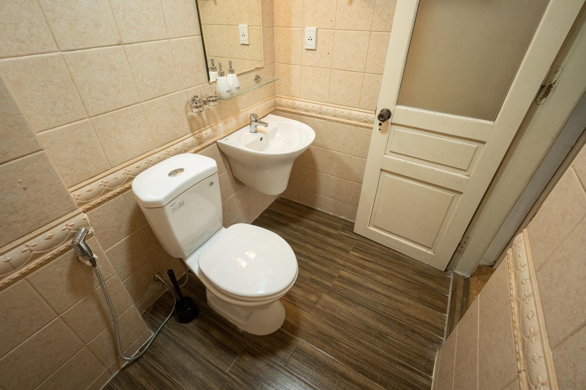 Apartment Spacious 2br W/ 2 Bathrooms & Elevator @ Downtown