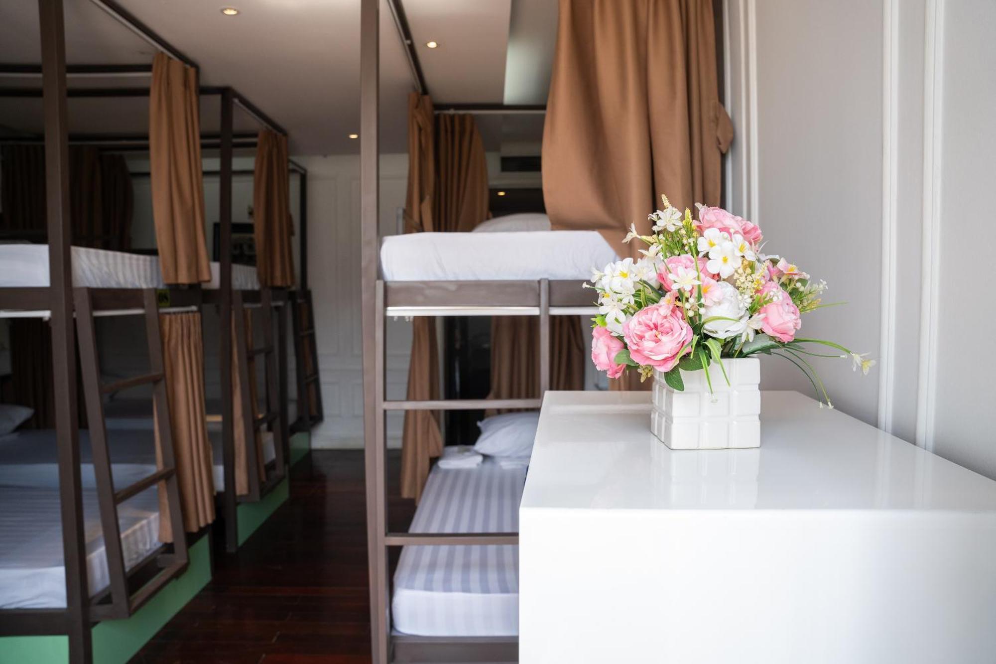 Traveller House *