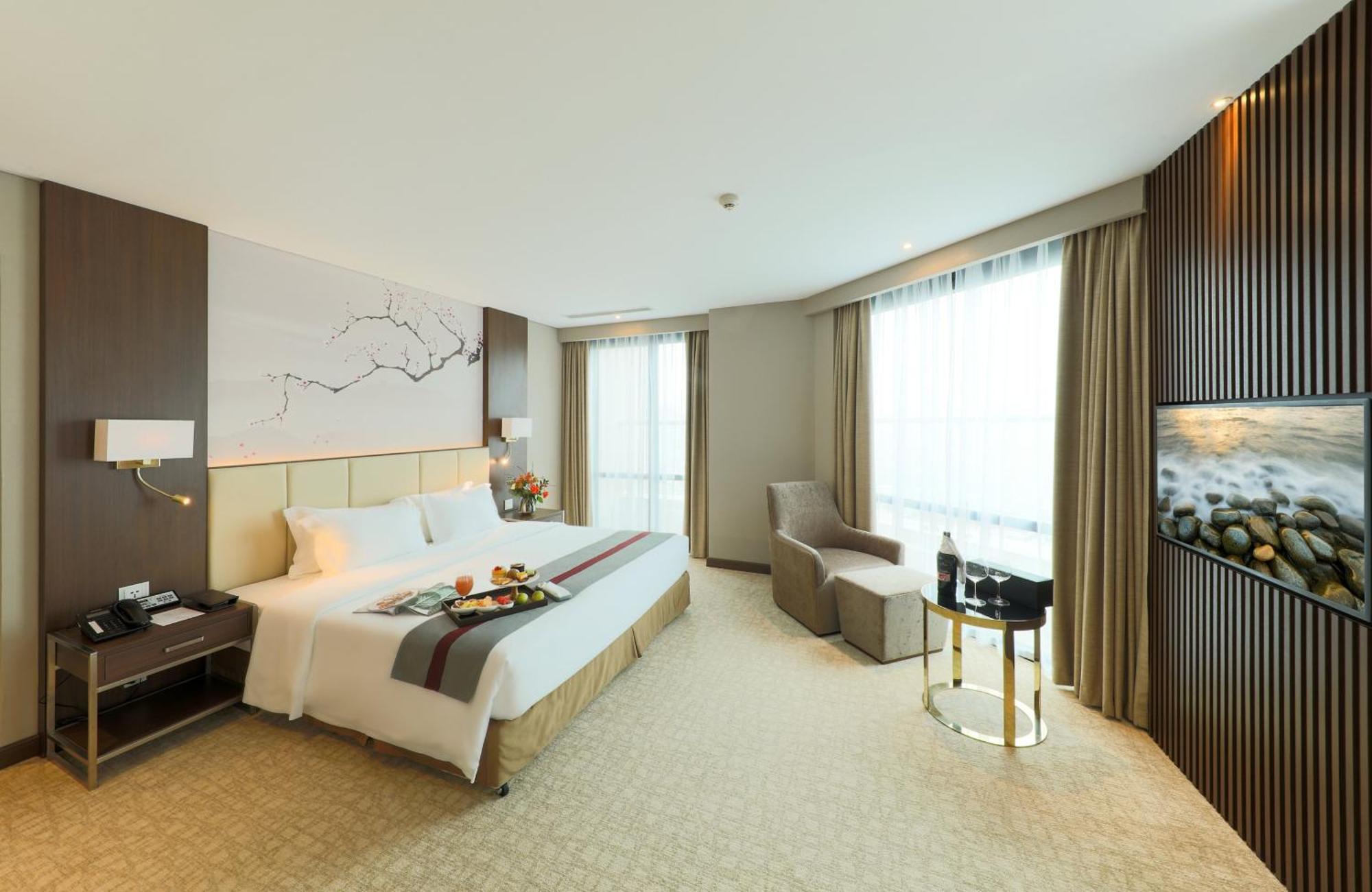 Grand Vista Hotel