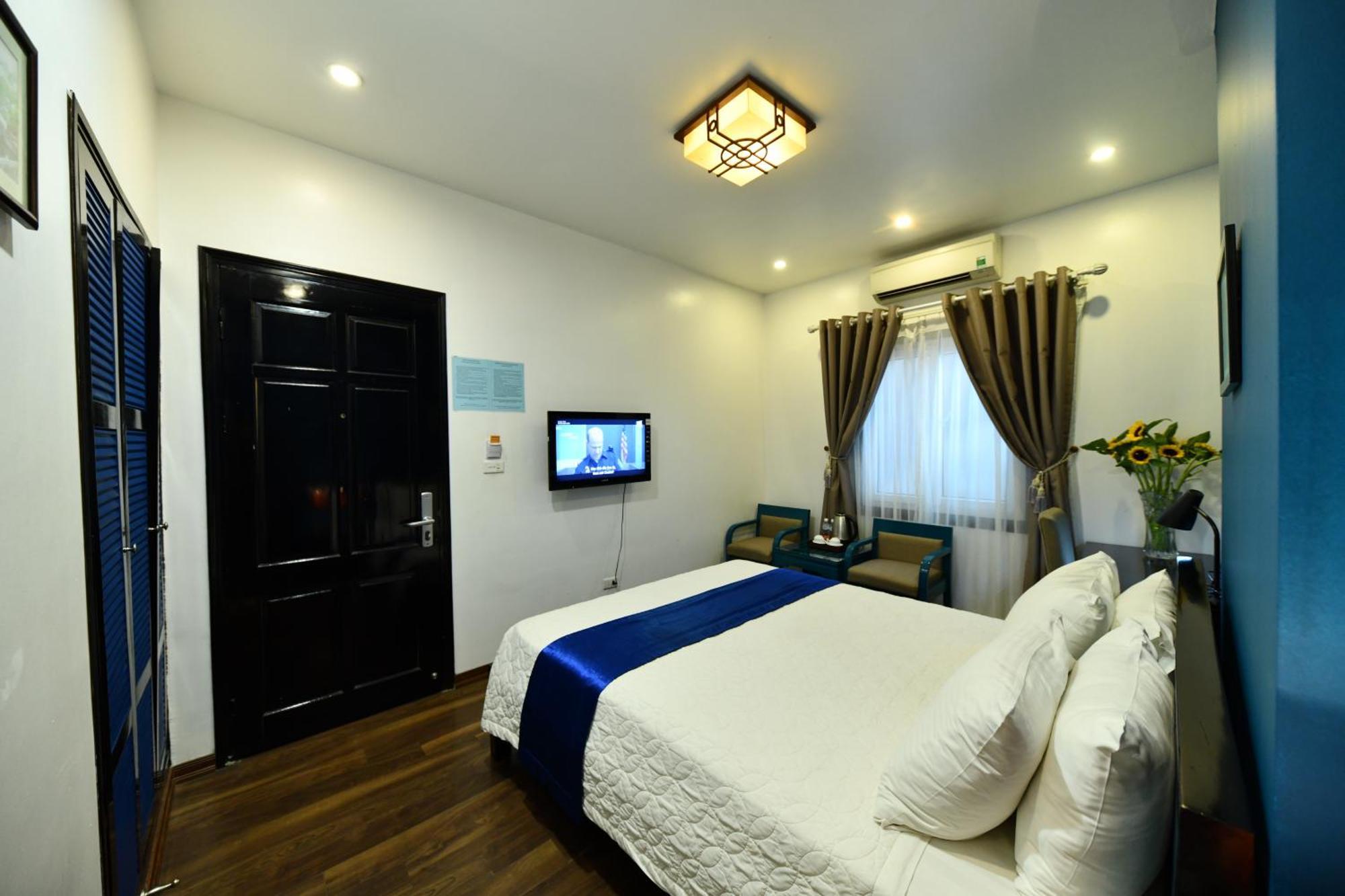 Starlight Boutique Hanoi