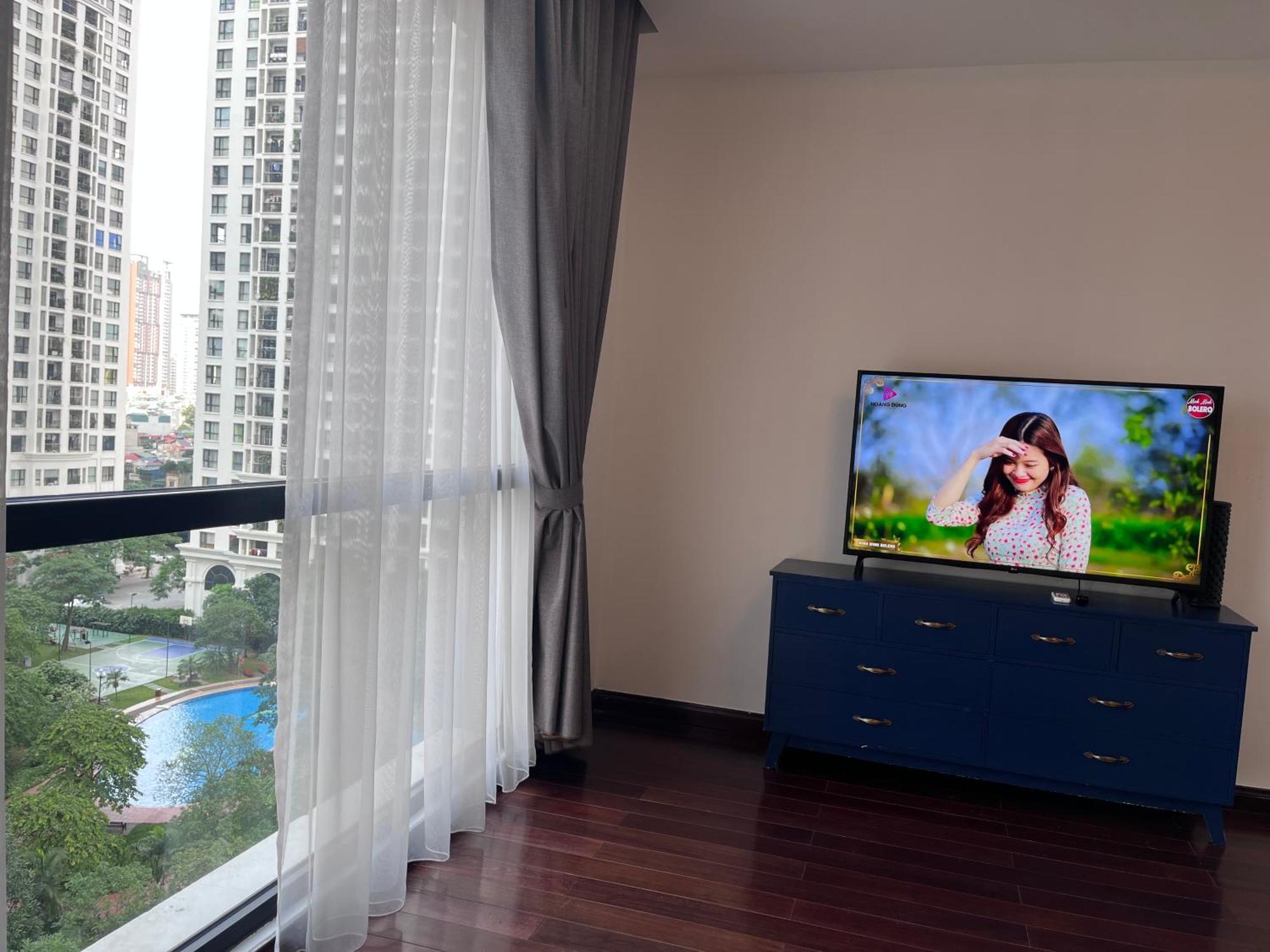 Vinhomes Royal 3 Br Căn hộ
