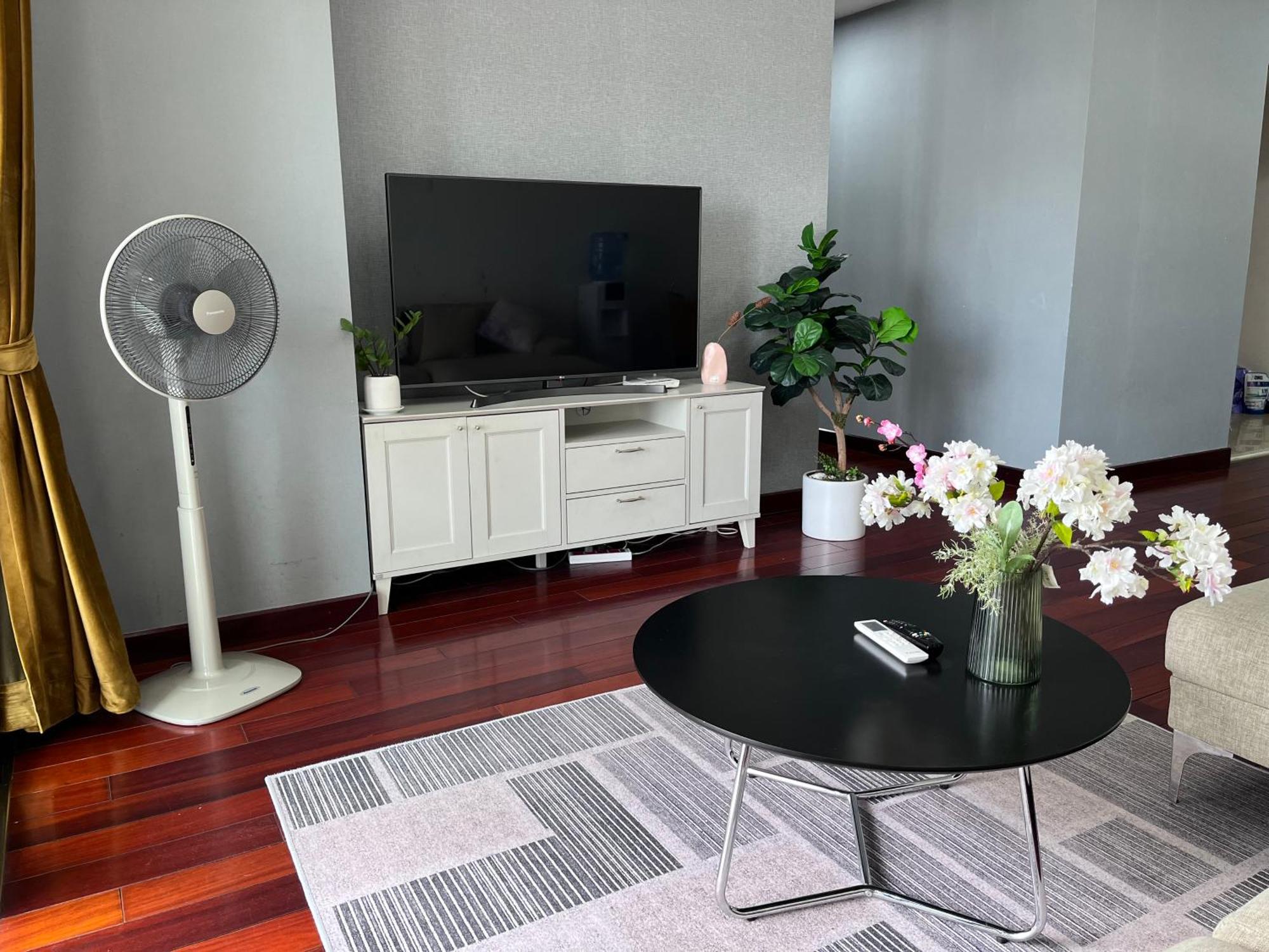 Vinhomes Royal 3 Br *