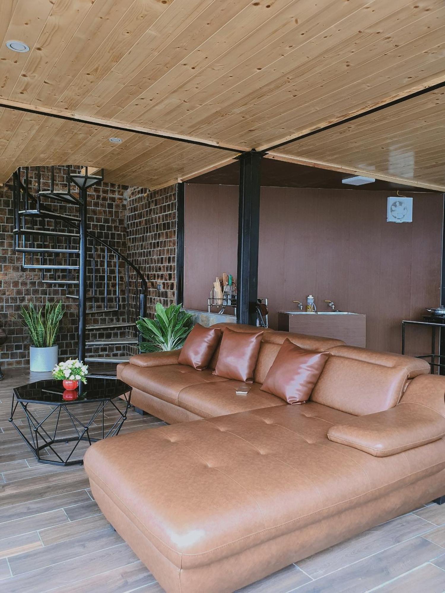 Bach Xanh House Venuestay Homestay *