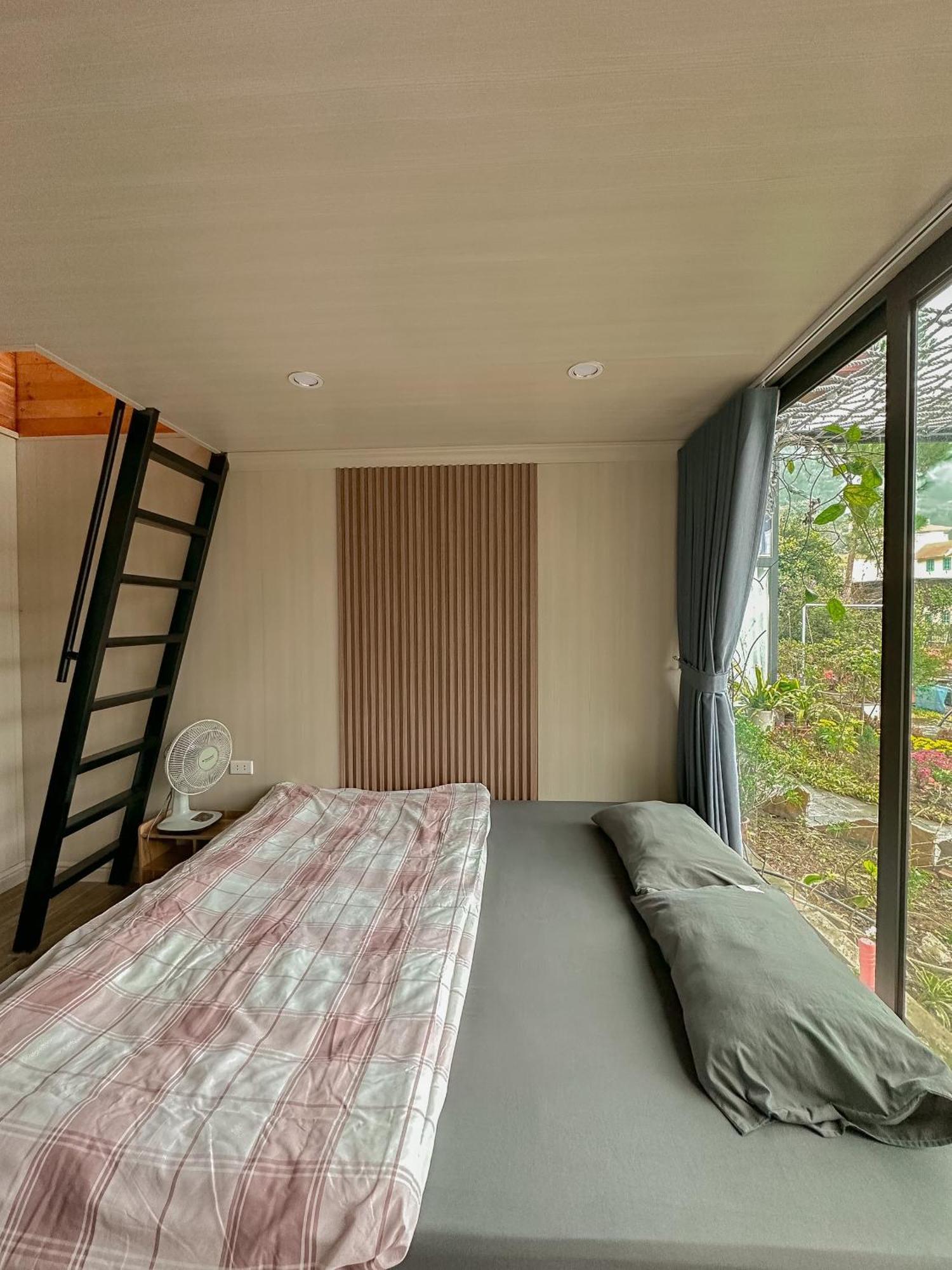 Bach Xanh House Venuestay Homestay