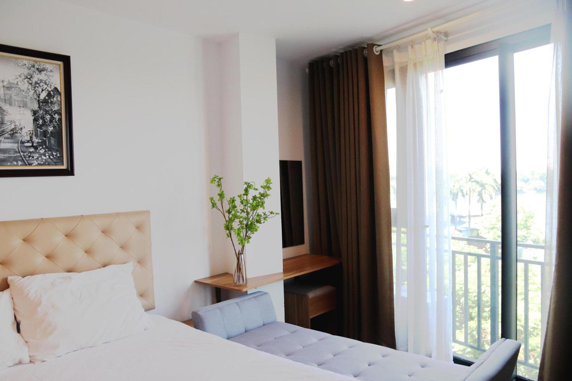 Ha Noi Truc Bach Lake View Studio Apartment