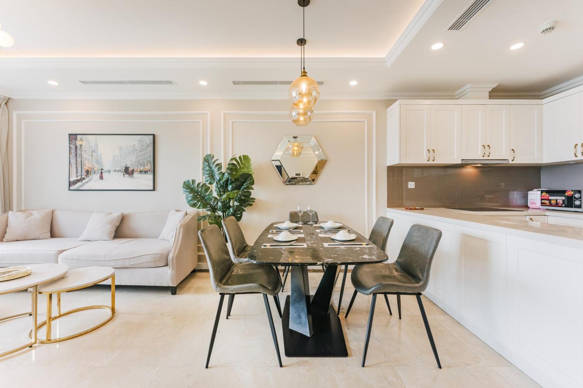 D'leroi Soleil- Tay Ho- Near Westlake In Ha Noi *