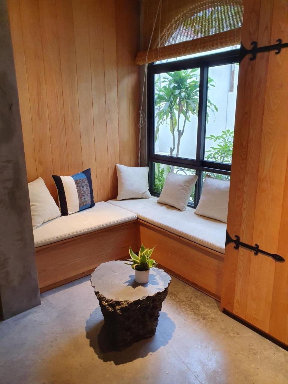 Tonkin House *